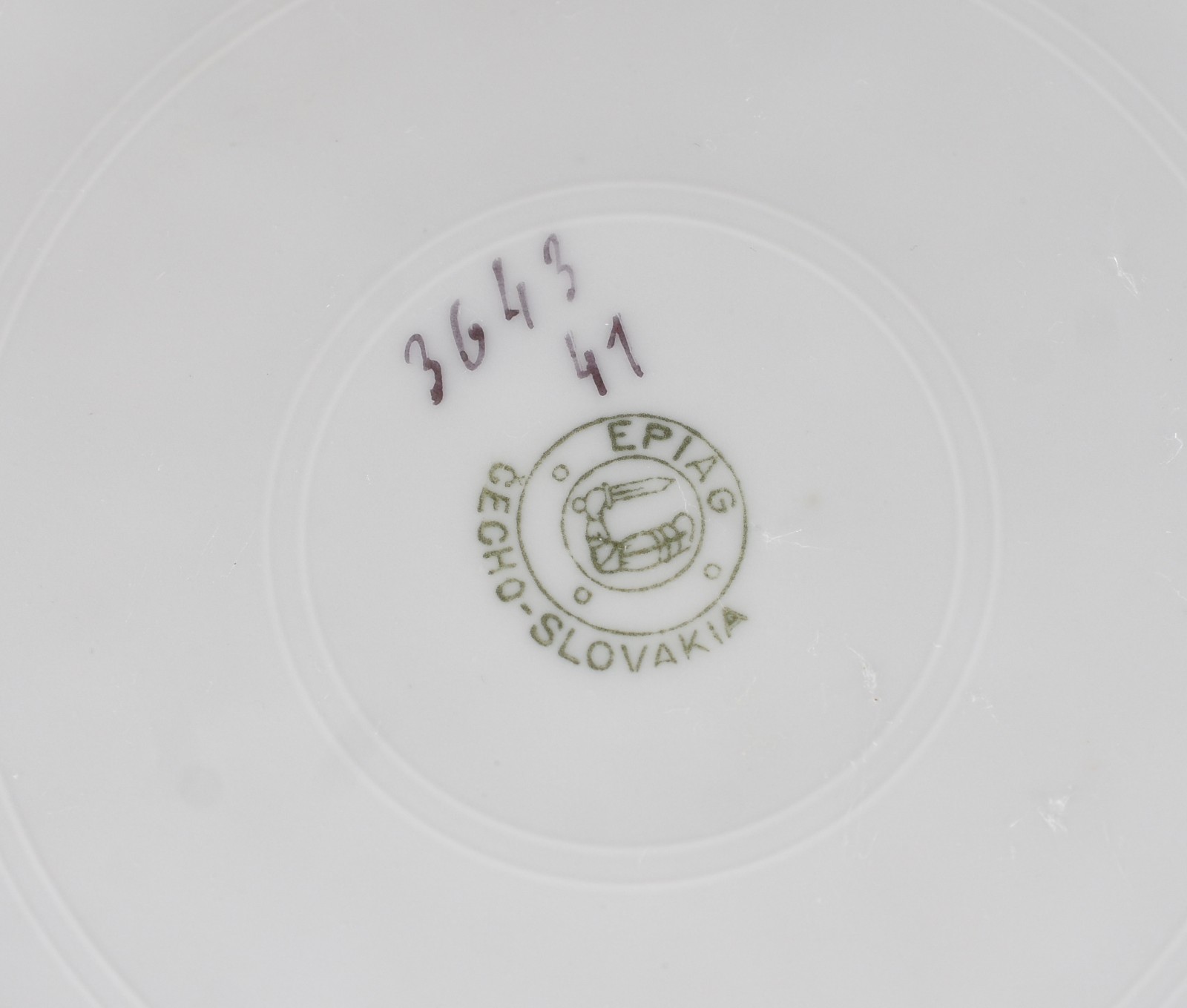Aparelho de jantar de porcelana Tcheca EPIAG composto de 28 pratos... - foto 6 de 6