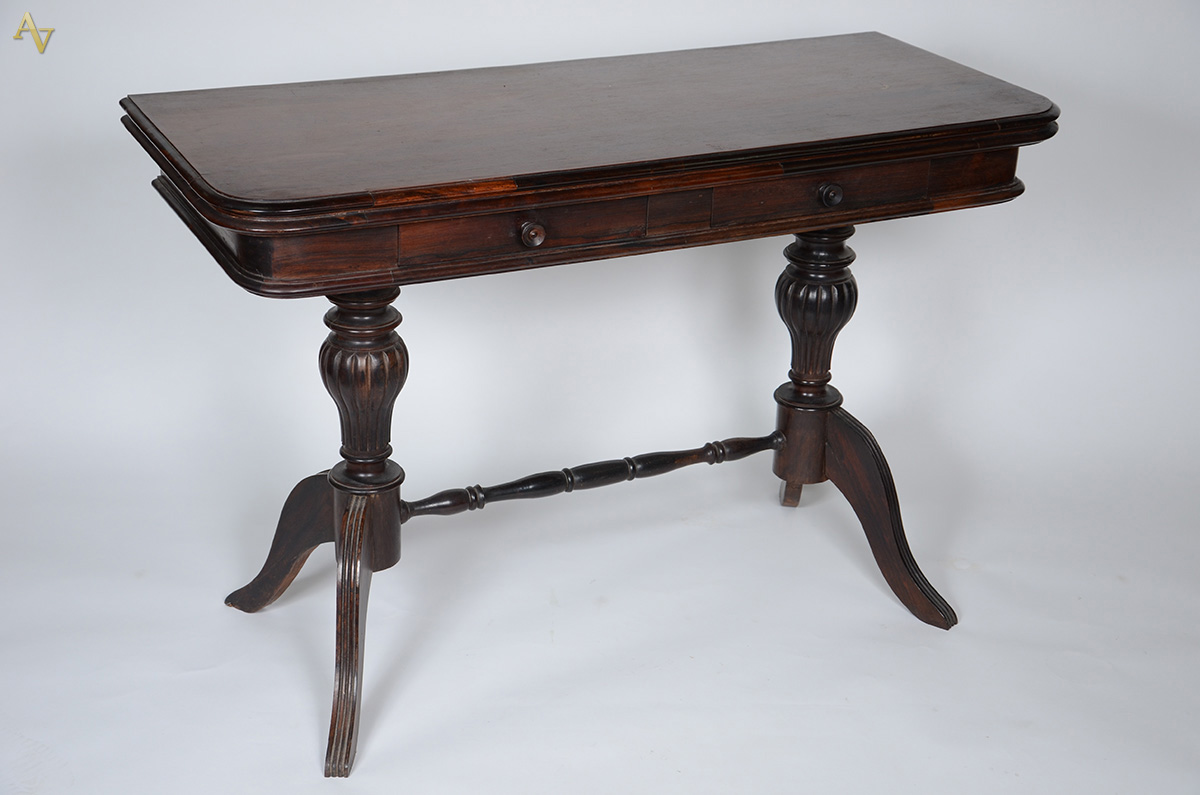 Mesa console de jacarandá, tampo dobrável - Medidas 1,17 x 50 alt. 78... - foto 1 de 2