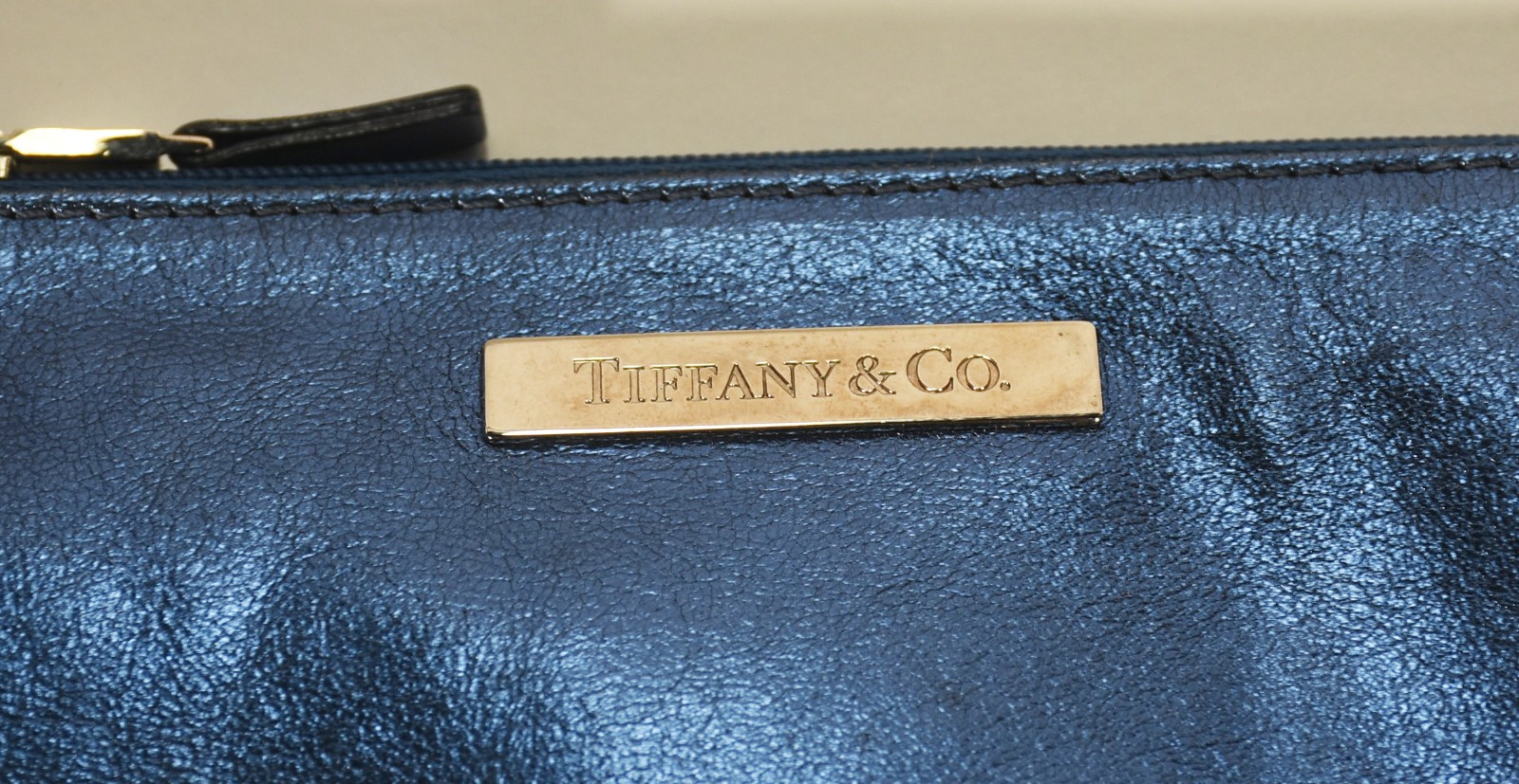 Bolsa e carteira da marca Tiffany, na embalagem original. - foto 5 de 11