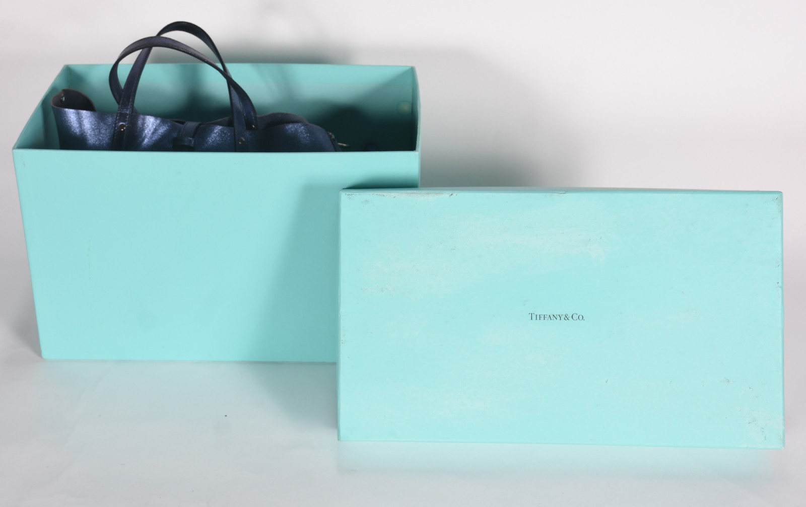 Bolsa e carteira da marca Tiffany, na embalagem original. - foto 9 de 11