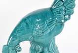 Estatueta de cerâmica vitrificada na cor azul r... - Estatueta de cerâmica vitrificada na cor azul representando galo.