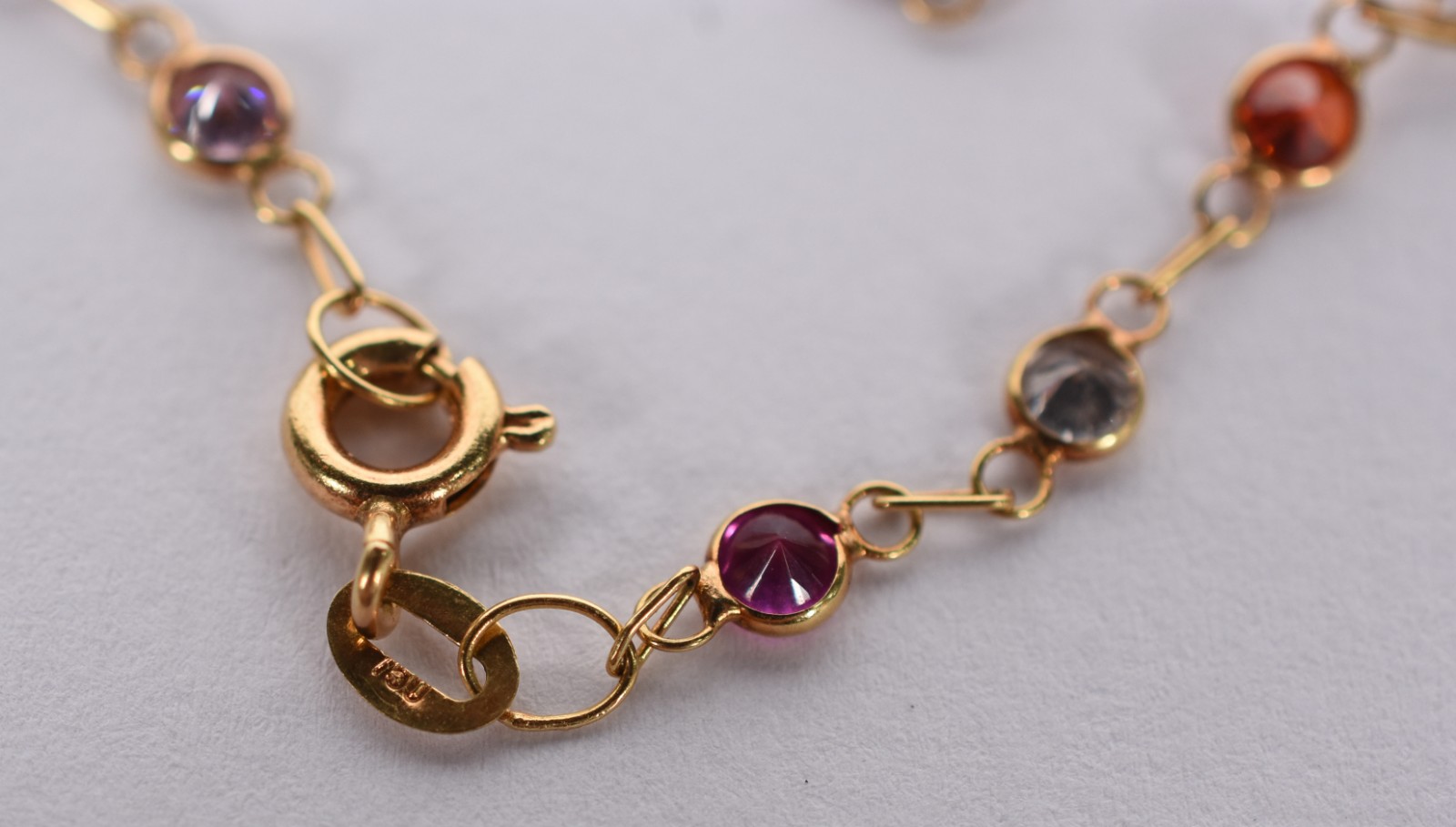 Pulseira de ouro 18 k com pedras coloridas (Por motivos de segurança... - foto 2 de 4