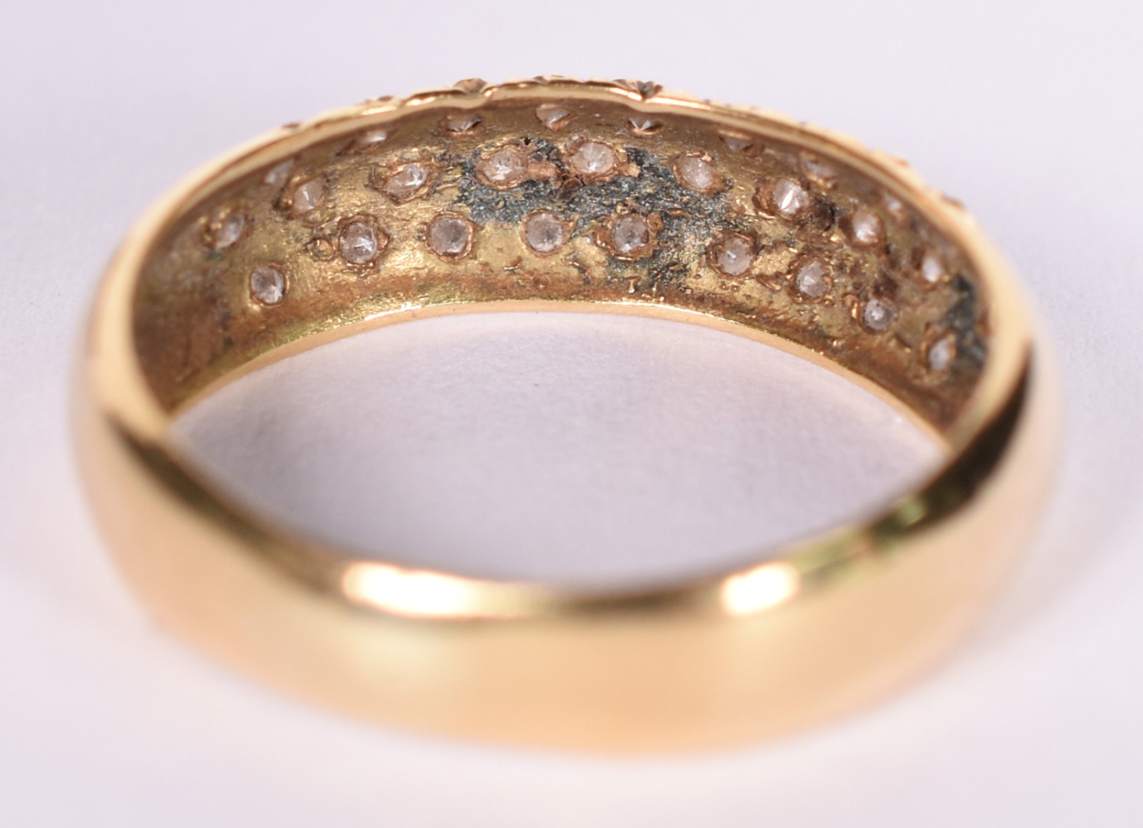 Anel de ouro contraste 750 com 27 brilhantes, aro 18 (Por motivos de... - foto 4 de 4