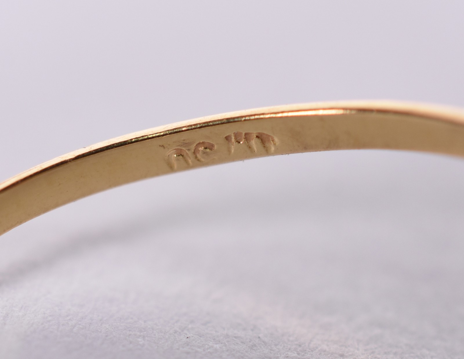 Anel de ouro feitio "8" com brilhante, aro 22 (Por motivos de... - foto 4 de 5