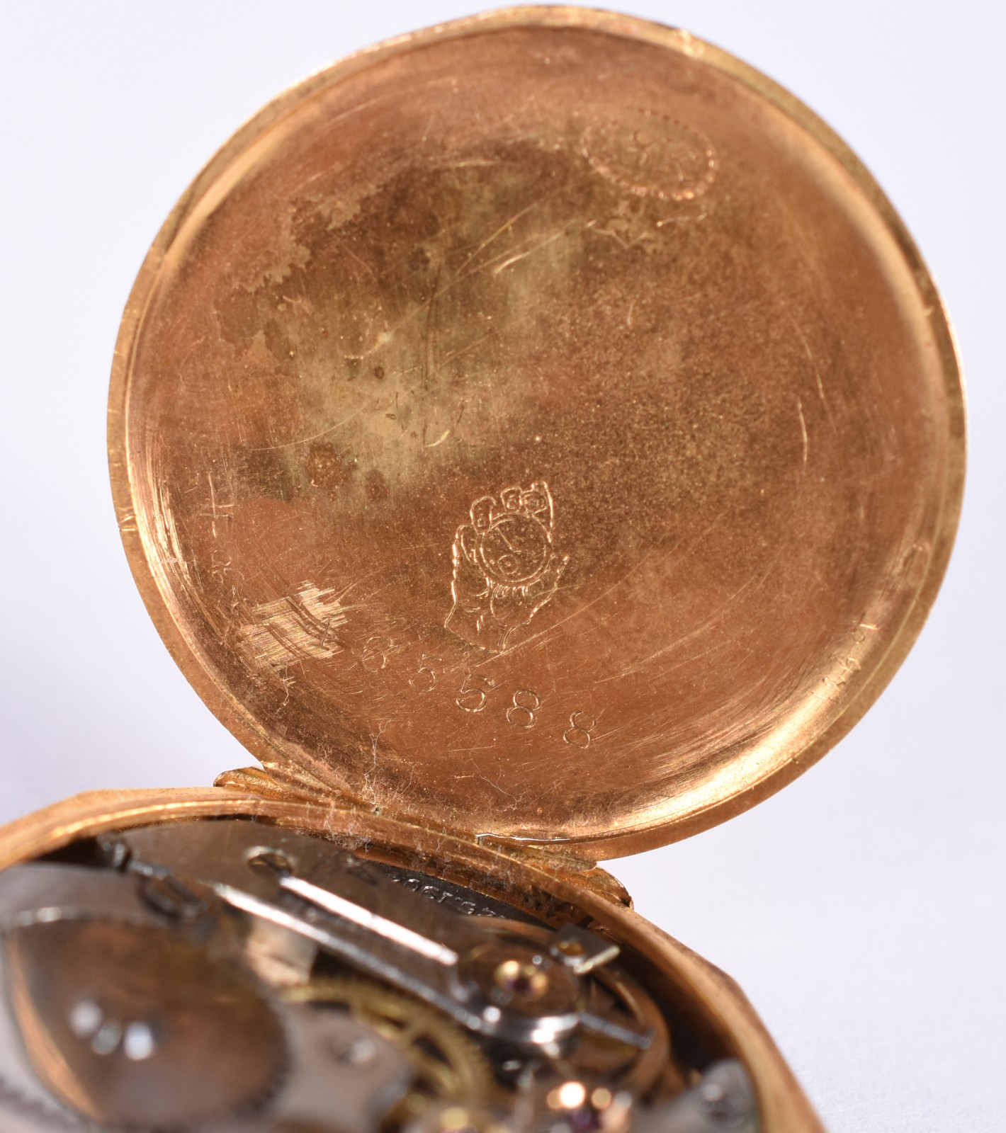 Antigo relógio de pulso, pulseira, caixa e tampa de ouro 18 k... - foto 6 de 8