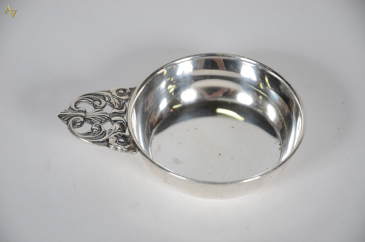 Porringer em prata contrate 800 e iniciais do prateiro - 6,5 cm...