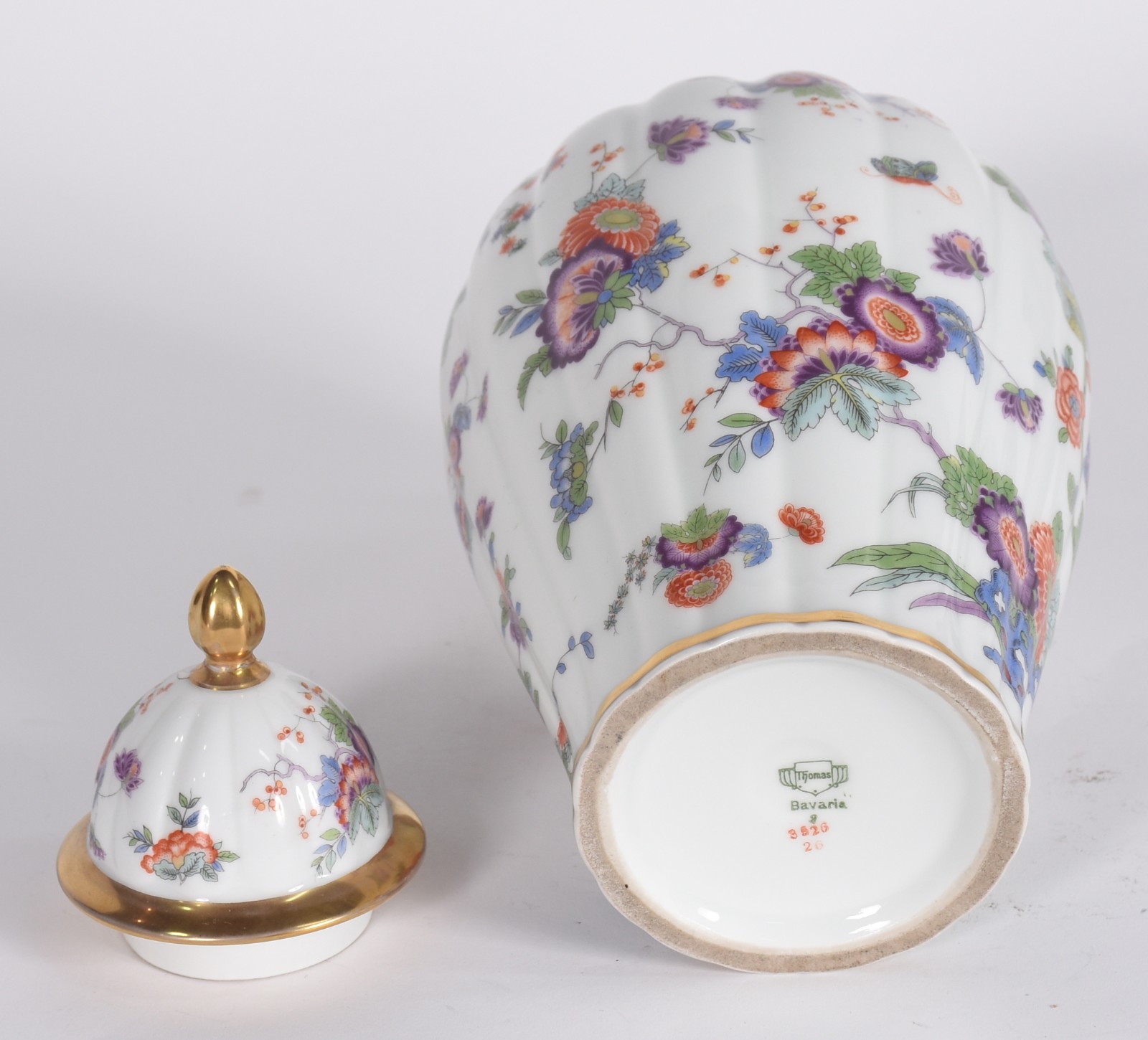 Potiche de porcelana da Bavaria decoração floral policromada e... - foto 3 de 4