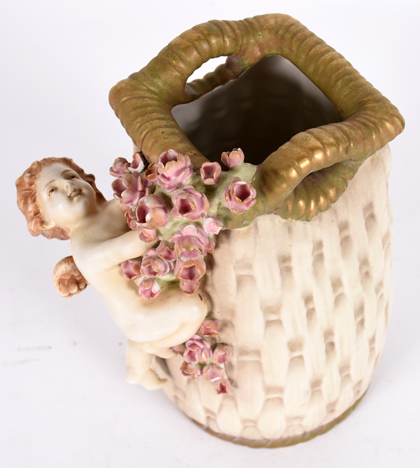 Vaso de porcelana alemã Amphora com anjos e flores em relevo... - foto 8 de 8