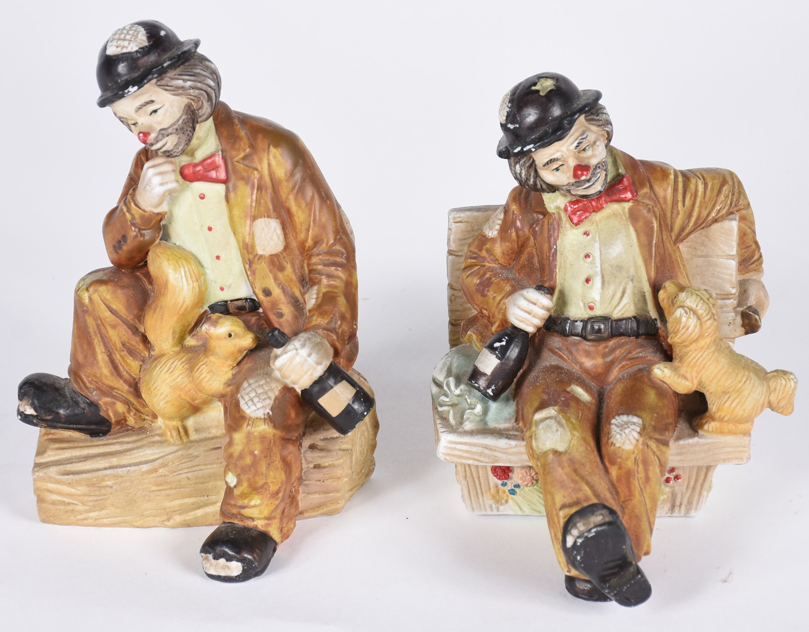 Duas estatuetas de biscuit representando bêbados. - foto 4 de 6
