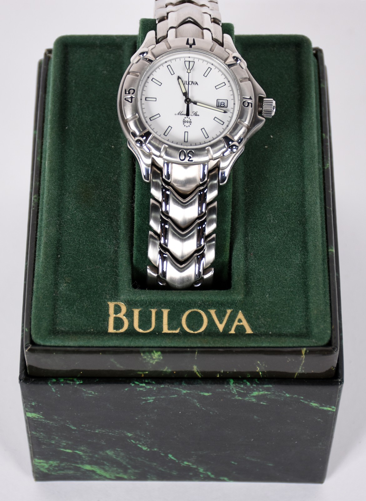 Relógio Bulova Marina Star 100m, caixa e pulseira em aço, mostrador... - foto 1 de 11