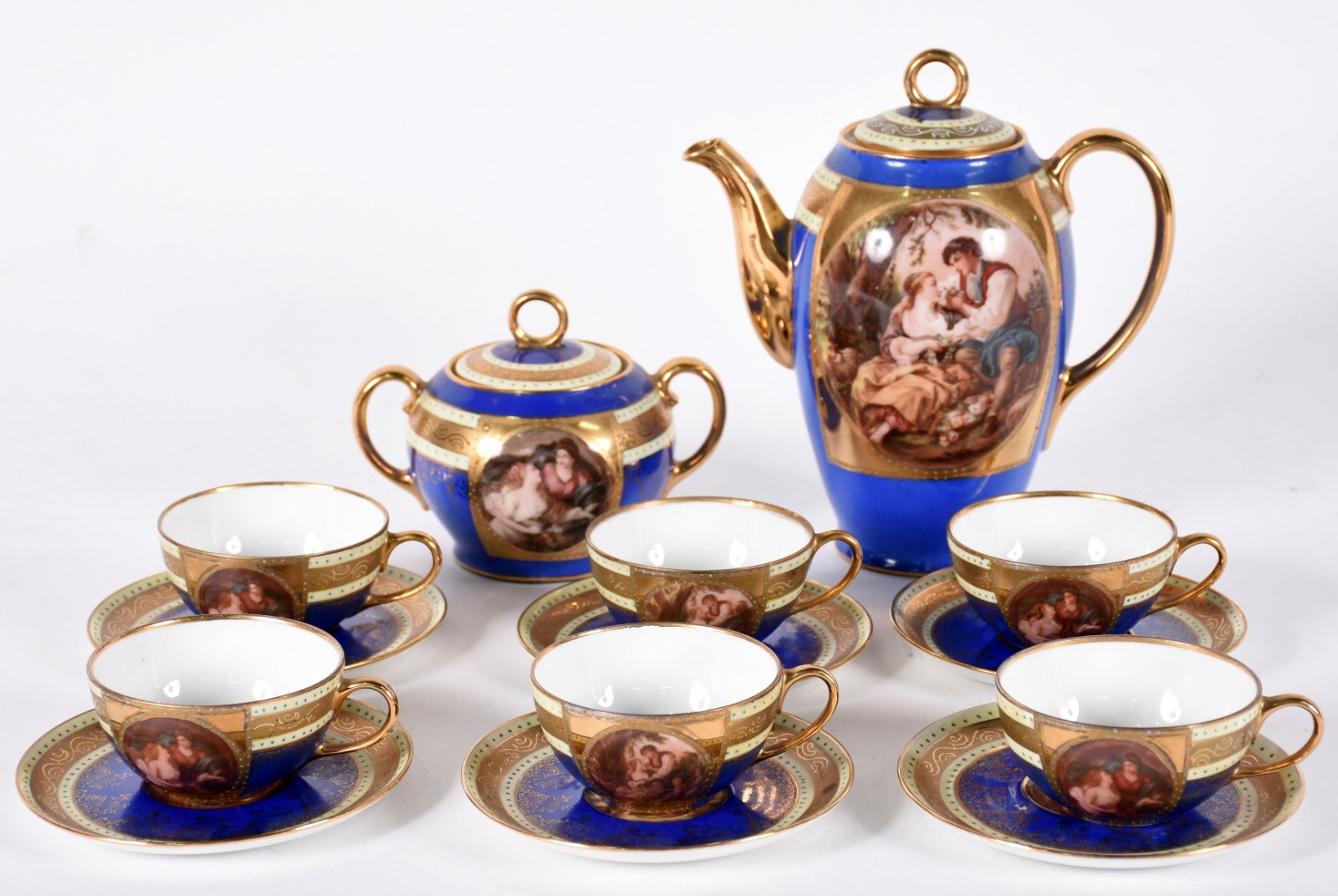 Serviço de café de porcelana tcheca na cor azul cobalto decorada com... - foto 2 de 5