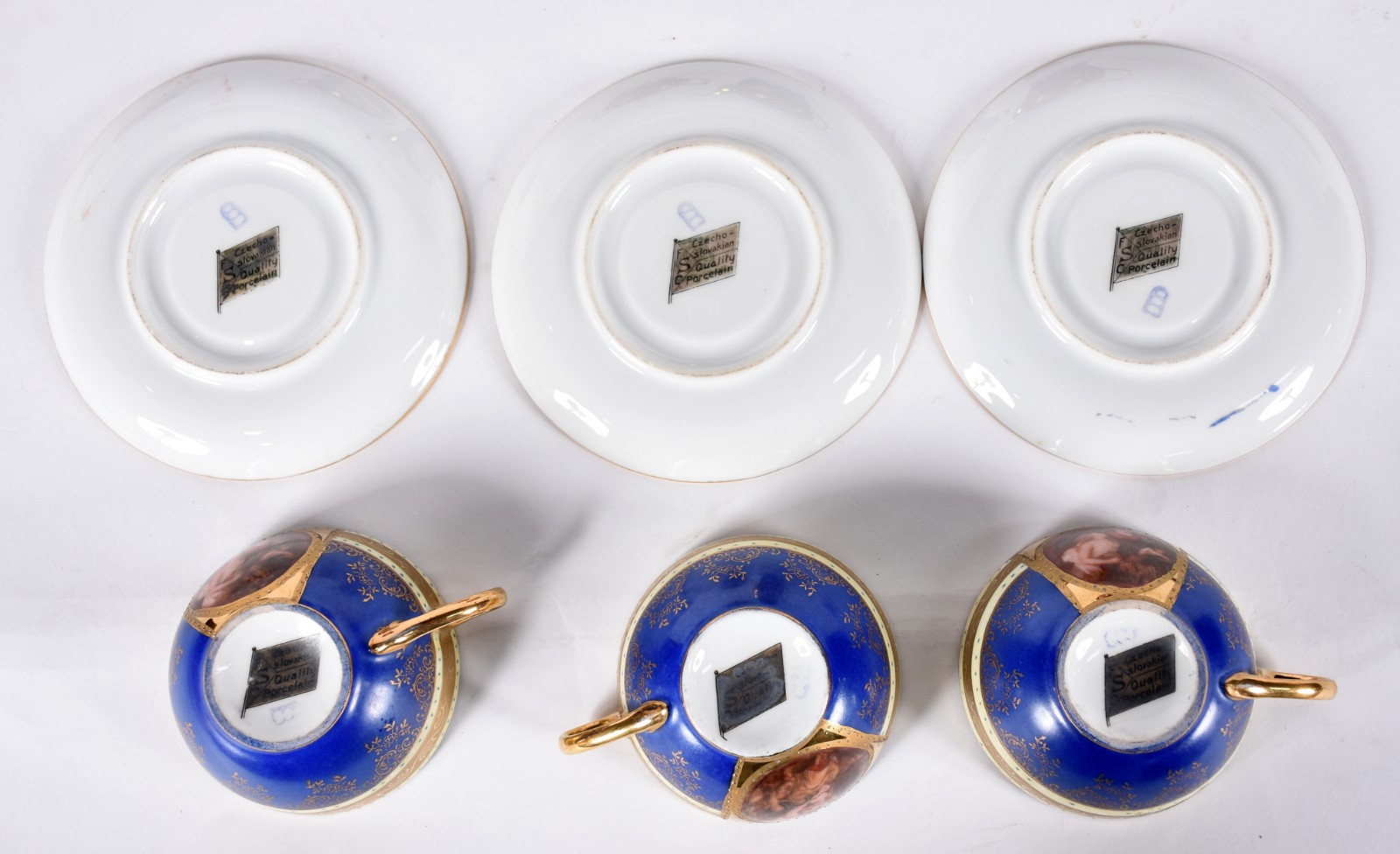 Serviço de café de porcelana tcheca na cor azul cobalto decorada com... - foto 3 de 5