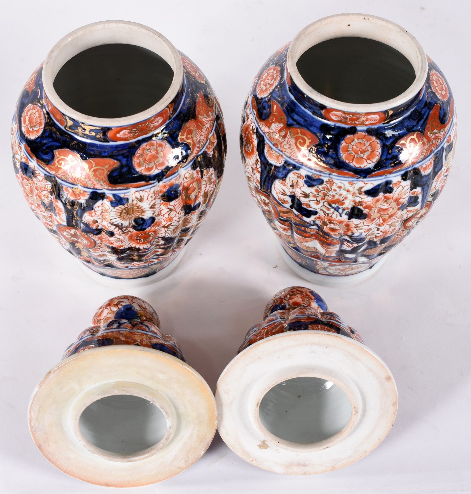 Par de potiches de porcelana. decorados ao gosto Imari. - foto 3 de 4