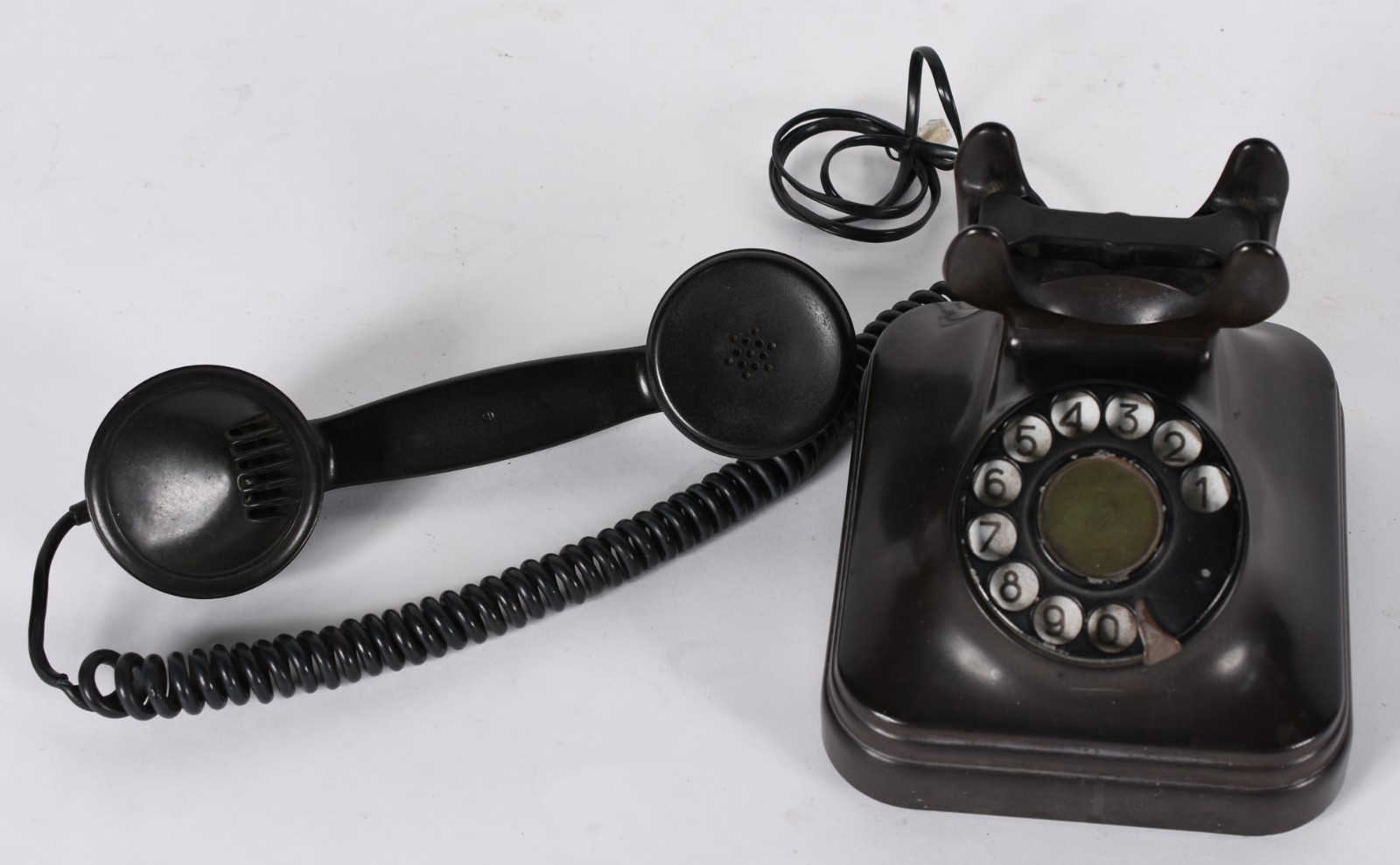 Telefone de baquelite preto, anos 60. - foto 3 de 5