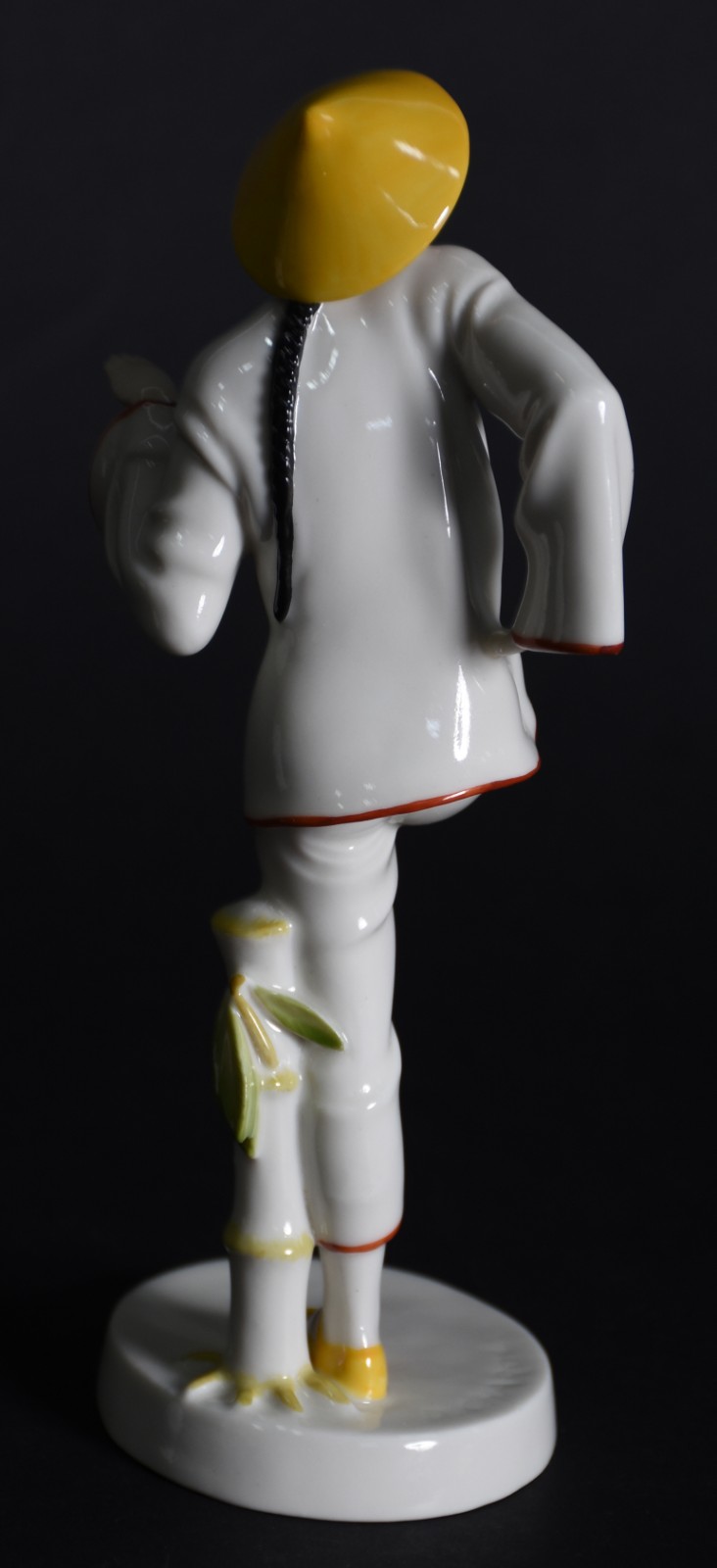 Estatueta de porcelana alemã "porzellan kunst" marcada na base, Art... - foto 3 de 6