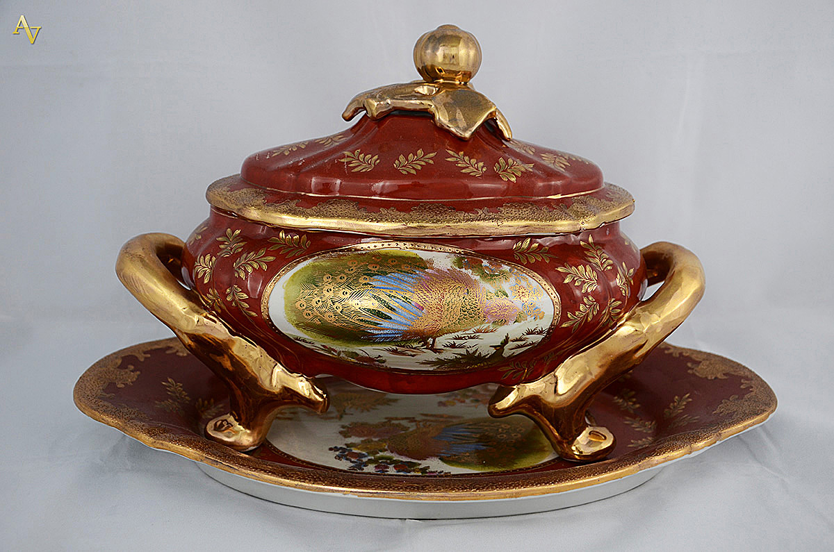 Sopeira de porcelana chinesa com presentoir - Altura presentoir: 40 x...