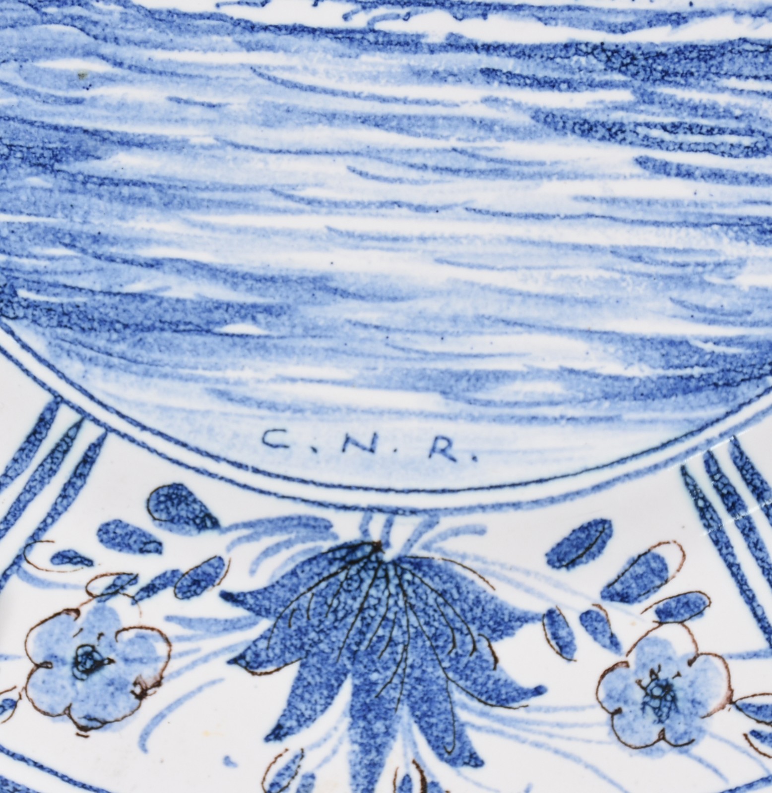 Par de pratos de faiança italiana com motivos marinhos em azul e... - foto 3 de 4