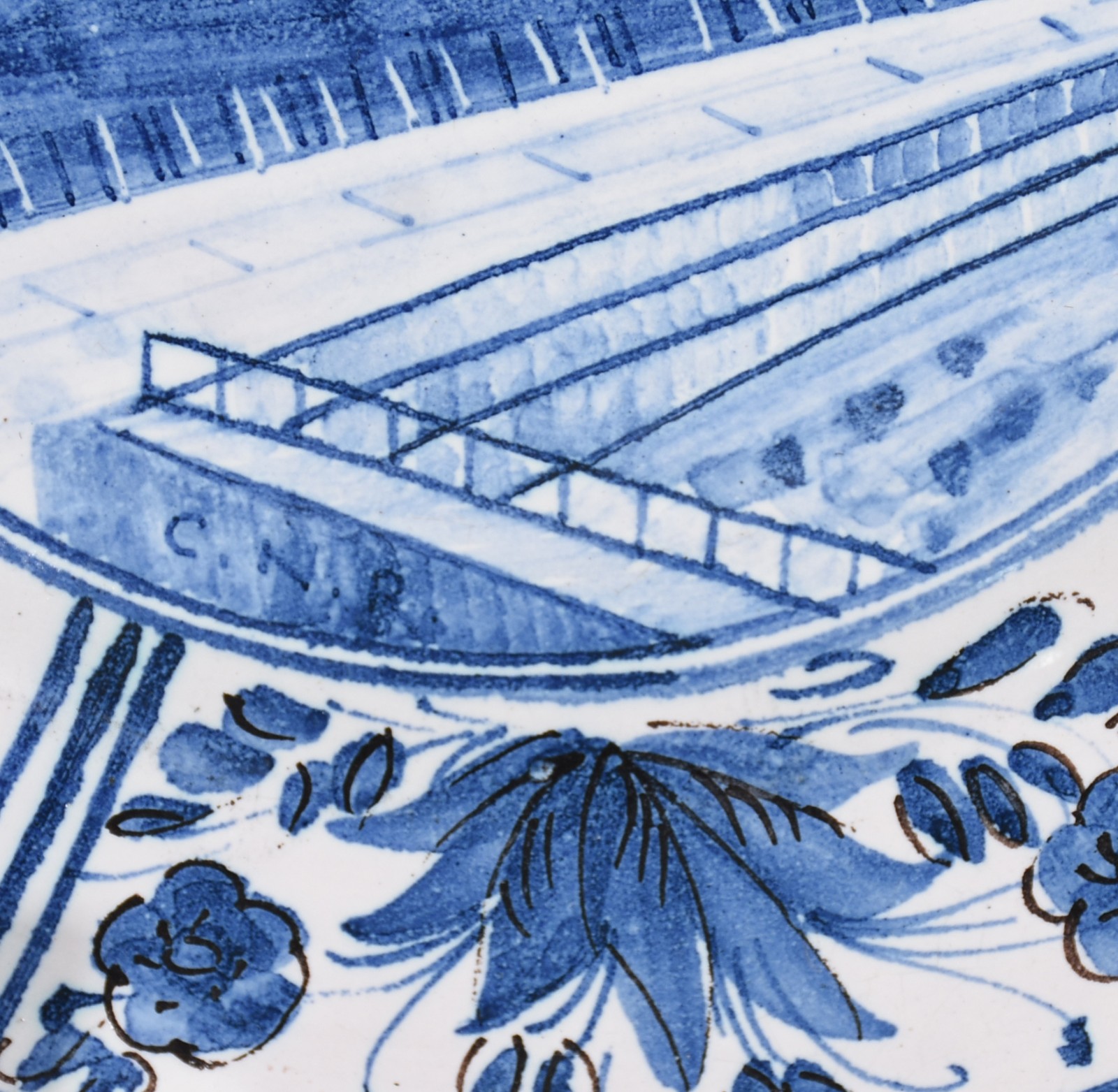 Par de pratos de faiança italiana com motivos marinhos em azul e... - foto 4 de 4