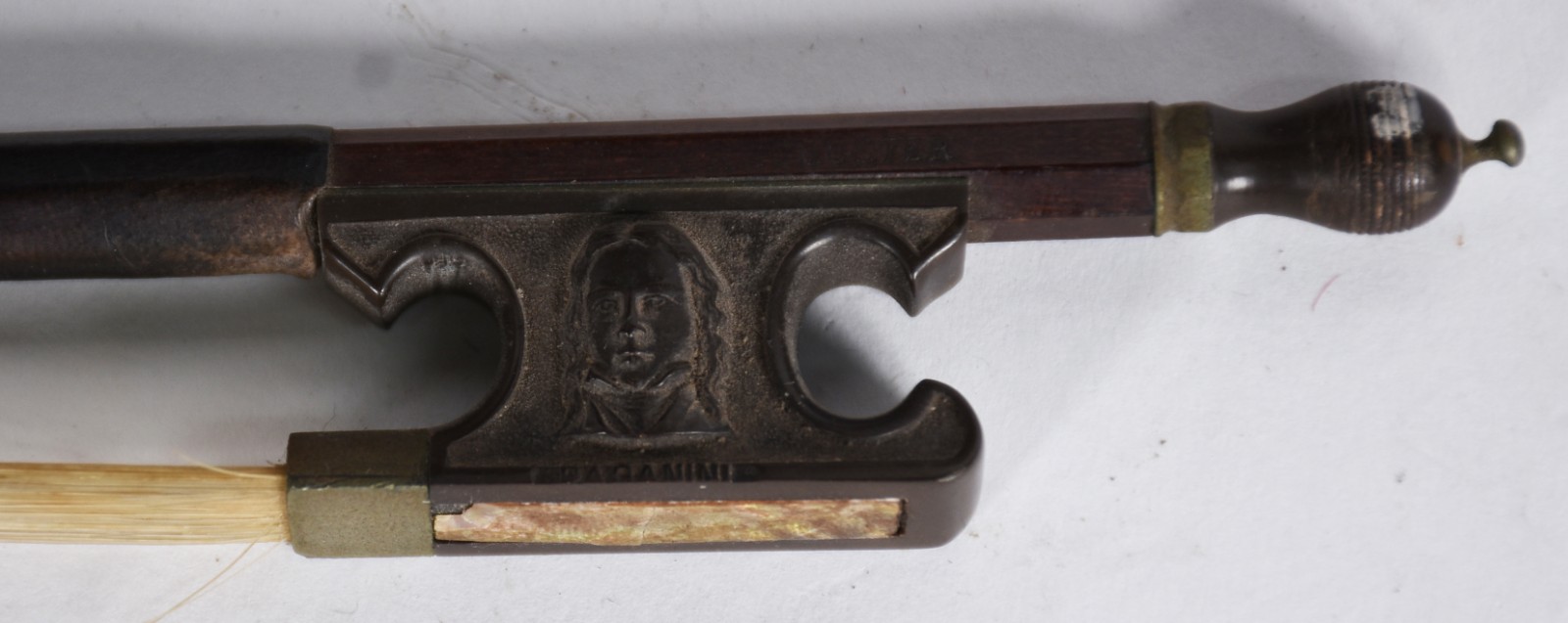 Violino alemão Gebruder Schuster, com figura de Paganini, fabricado... - foto 5 de 8