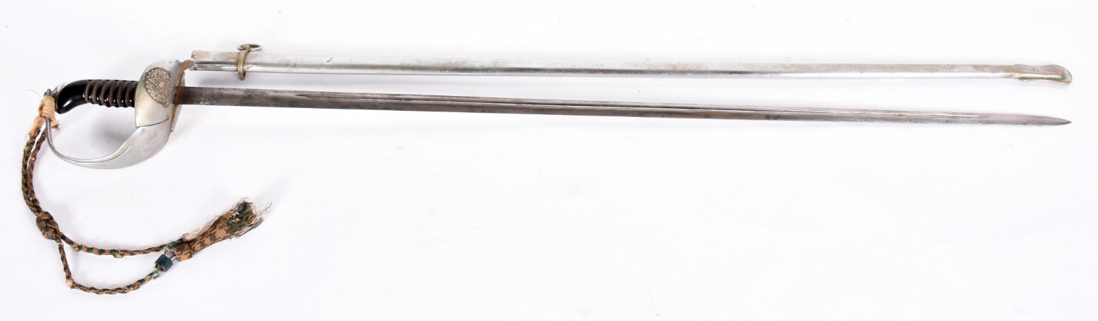 Espada de metal com brazão da república (com desgastes). - foto 4 de 5