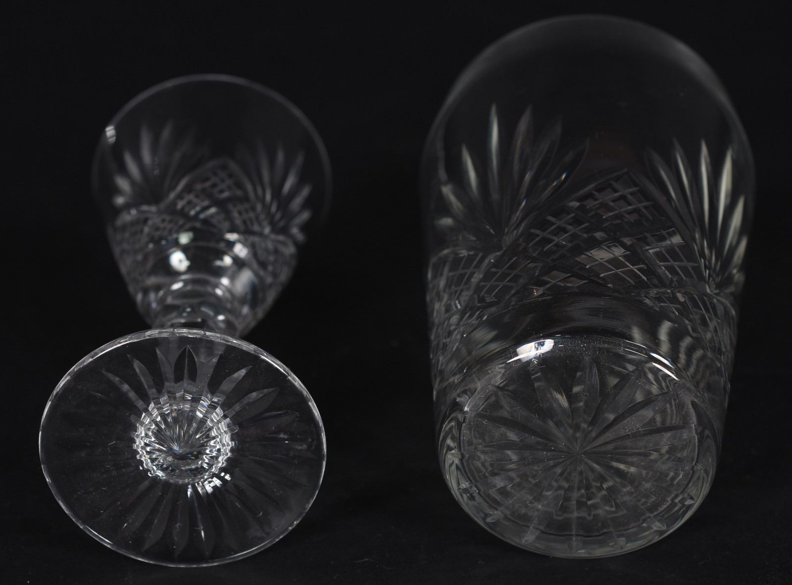 Serviço de cristal composto de 10 taças para champagne, 8 para vinho... - foto 4 de 4