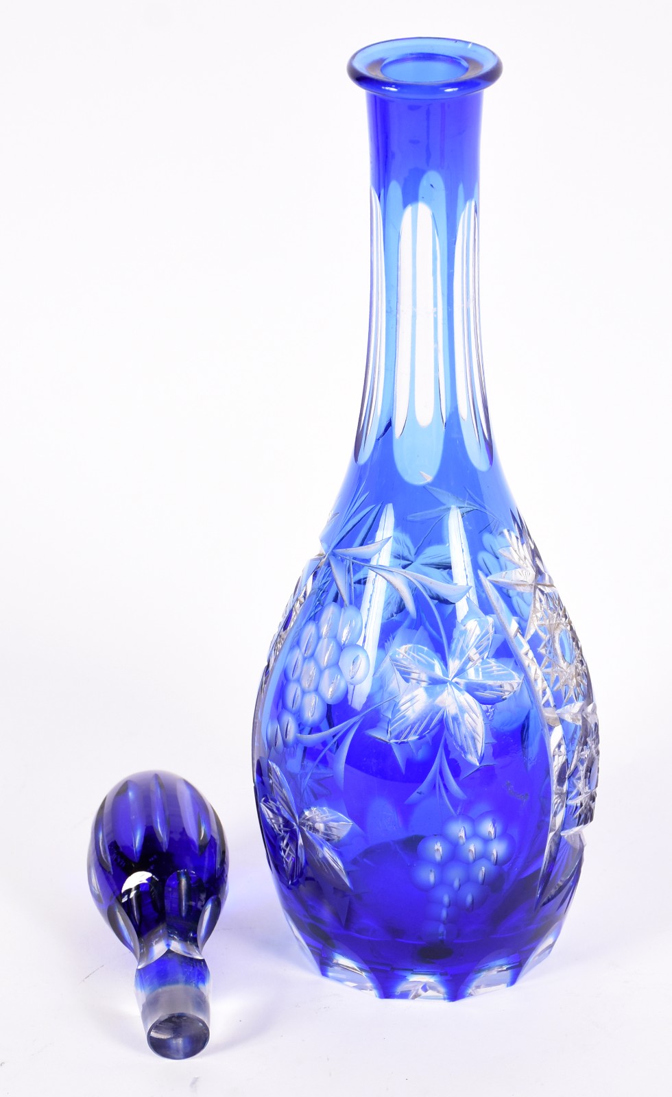 Garrafa de cristal azul double lapidada. - foto 3 de 4