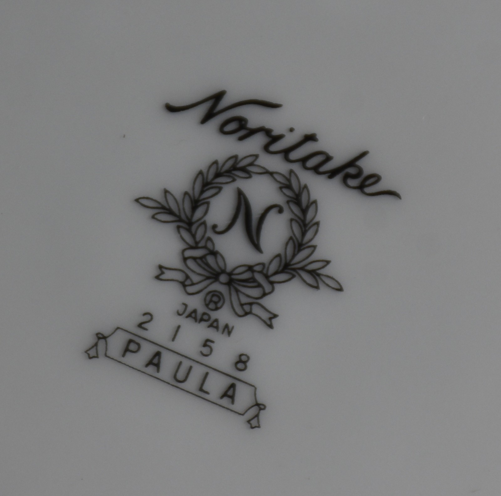 Aparelho de jantar de porcelana Noritake composto de 11 pratos rasos... - foto 6 de 6