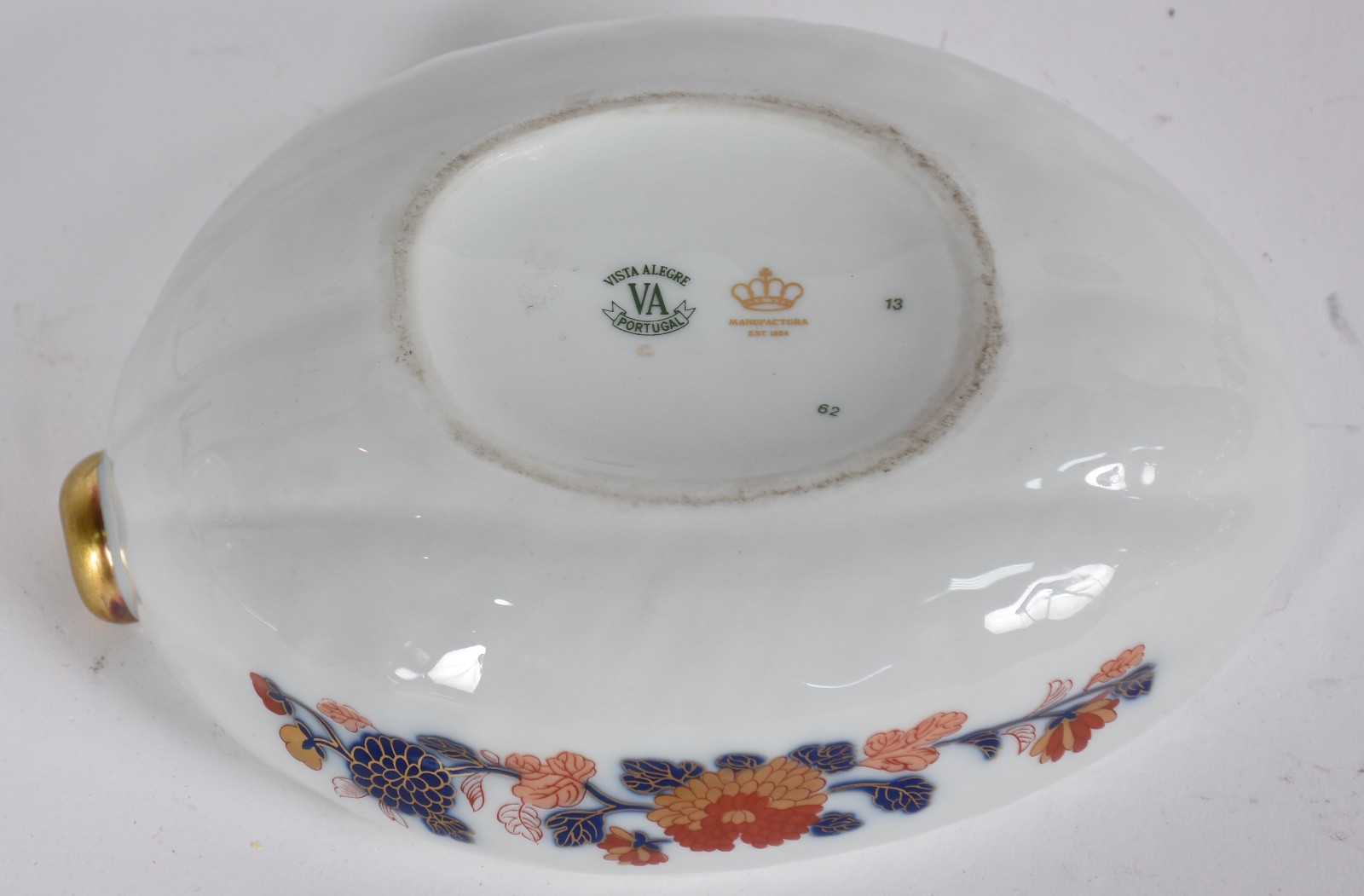 Bomboniere de porcelana portuguesa Vista Alegre com flores em... - foto 3 de 4