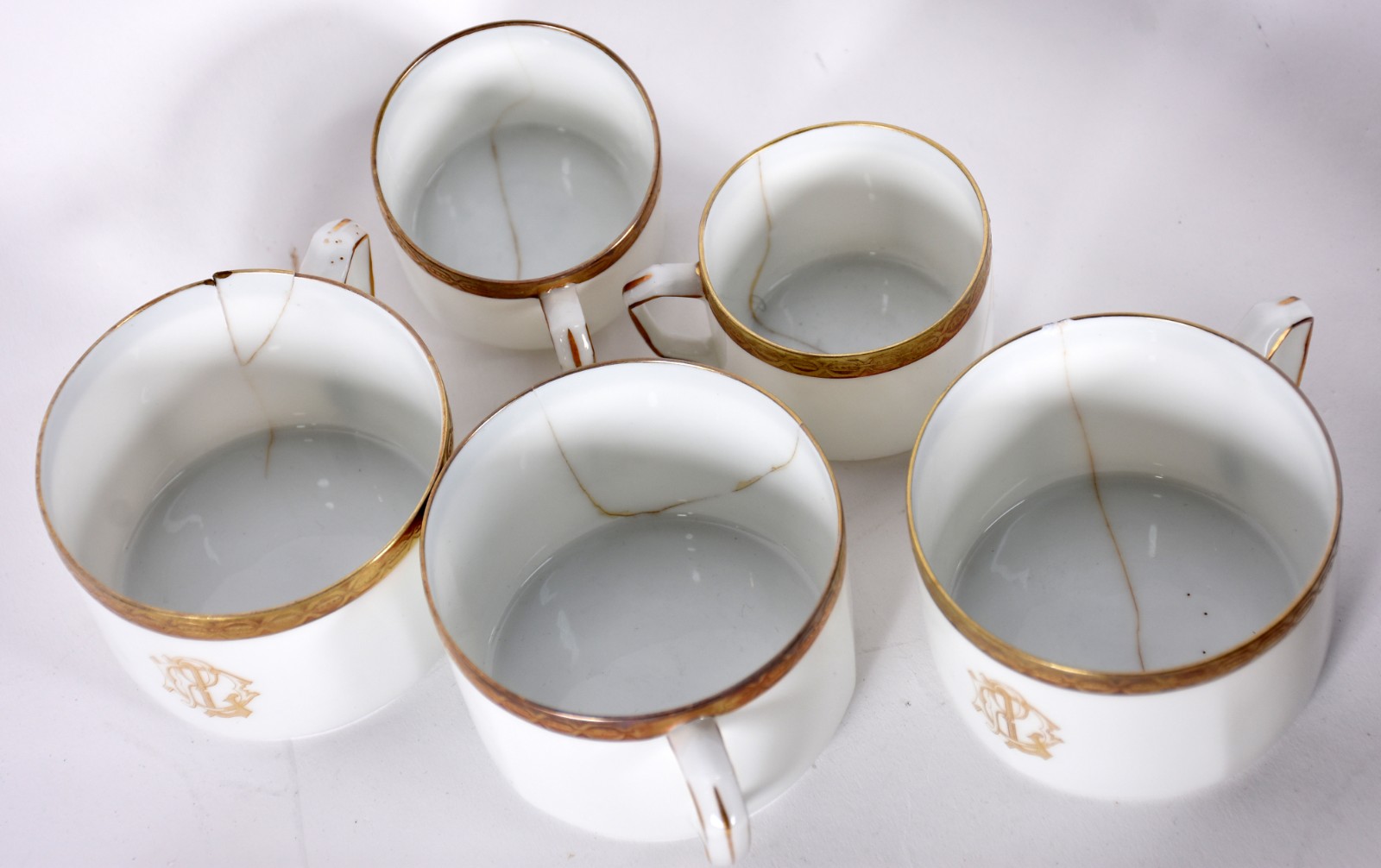 Elegante serviço de jantar de porcelana PT Bavaria na cor branca com... - foto 6 de 11