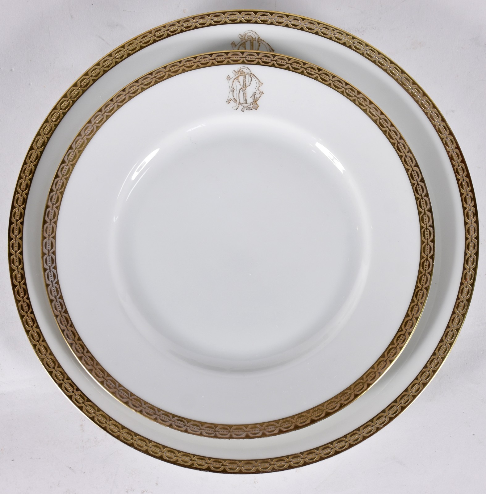 Elegante serviço de jantar de porcelana PT Bavaria na cor branca com... - foto 8 de 11