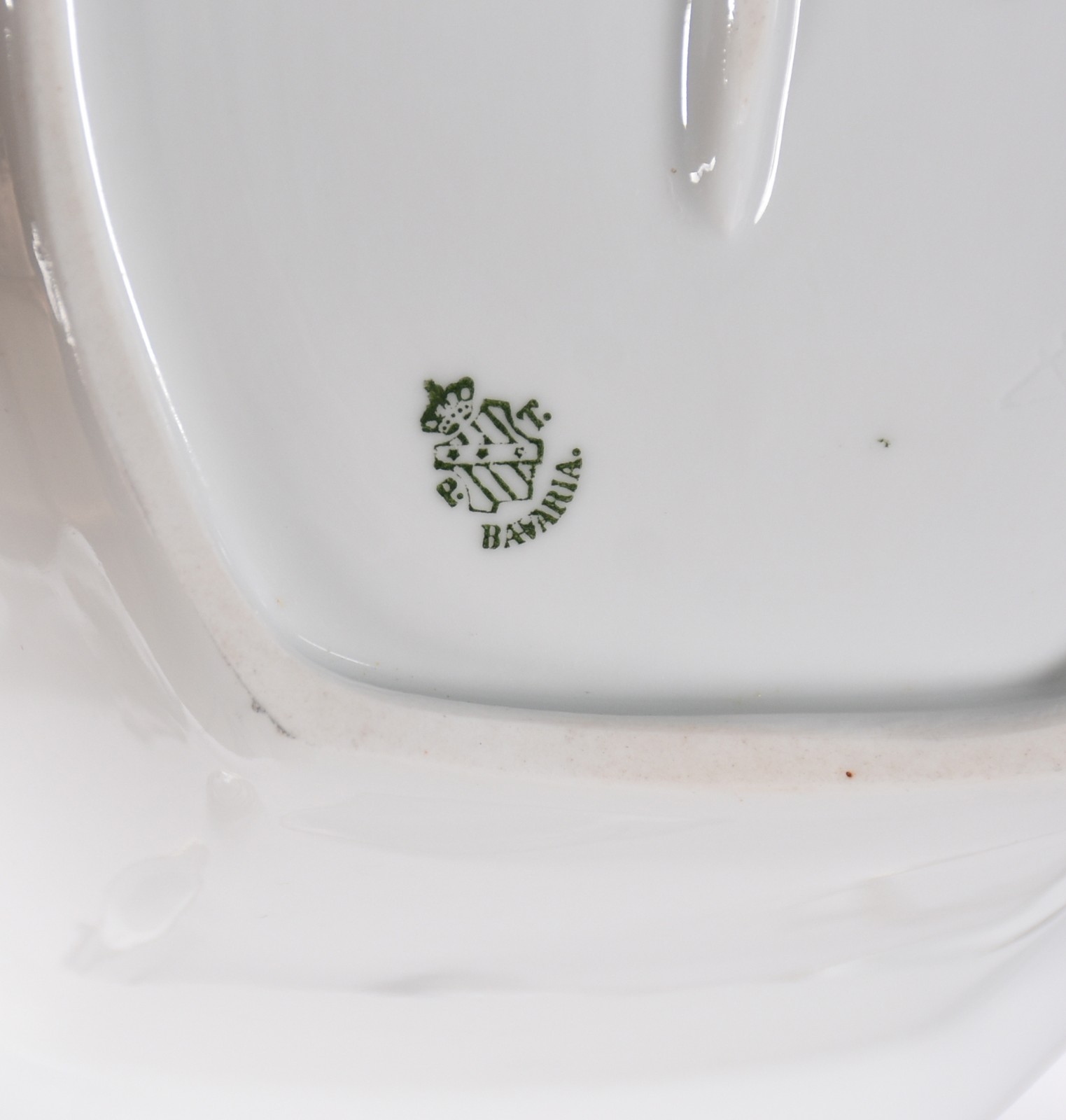 Elegante serviço de jantar de porcelana PT Bavaria na cor branca com... - foto 9 de 11
