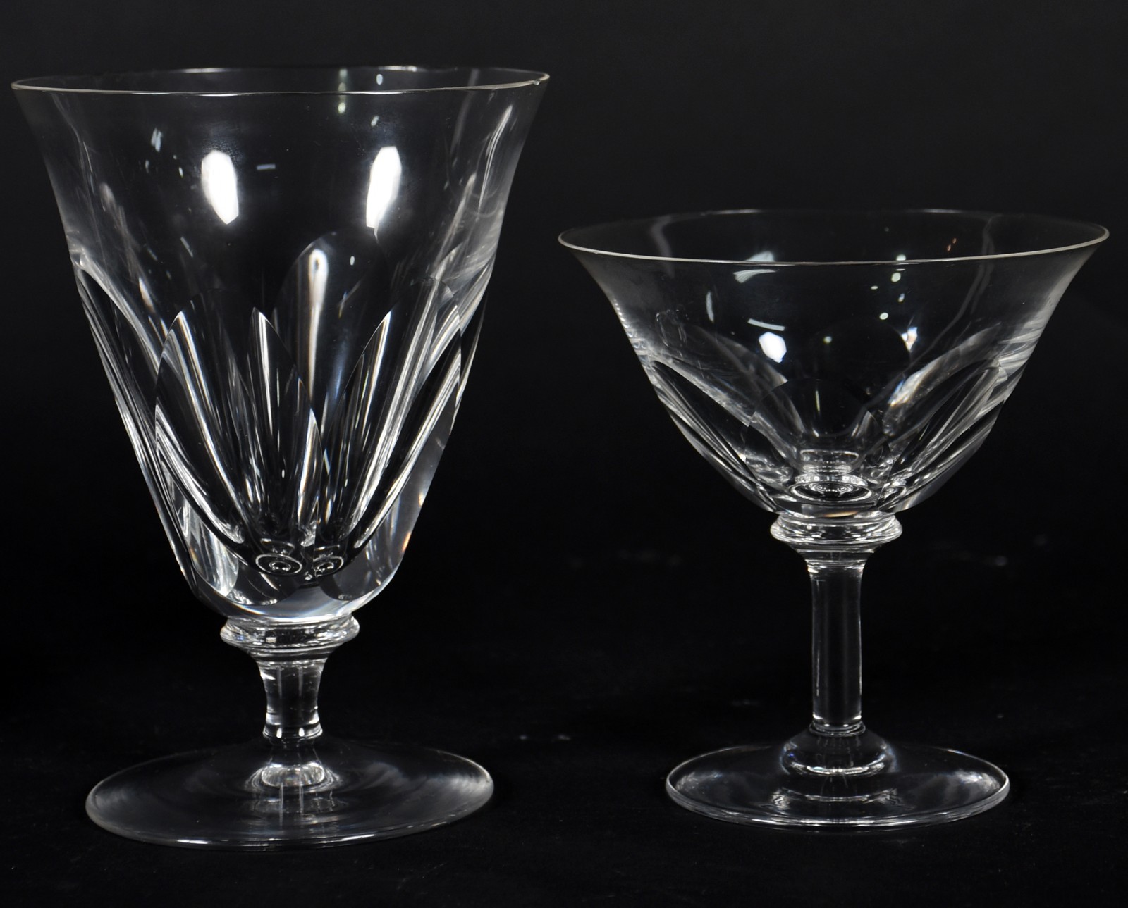 Serviço de cristal "dedão" (bicados) composto de 6 para água, 5 para... - foto 4 de 5