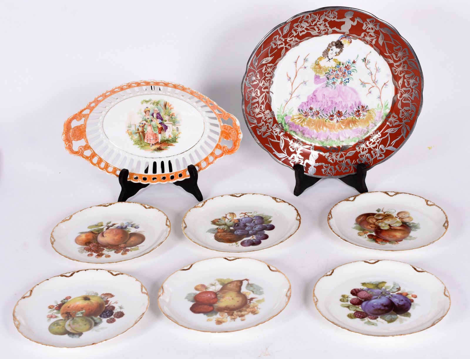 Diversas peças de porcelana alemã da Bavaria, sendo 6 pratos para... - foto 1 de 5