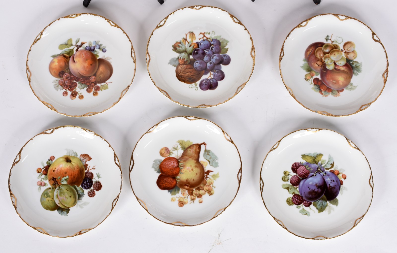 Diversas peças de porcelana alemã da Bavaria, sendo 6 pratos para... - foto 2 de 5