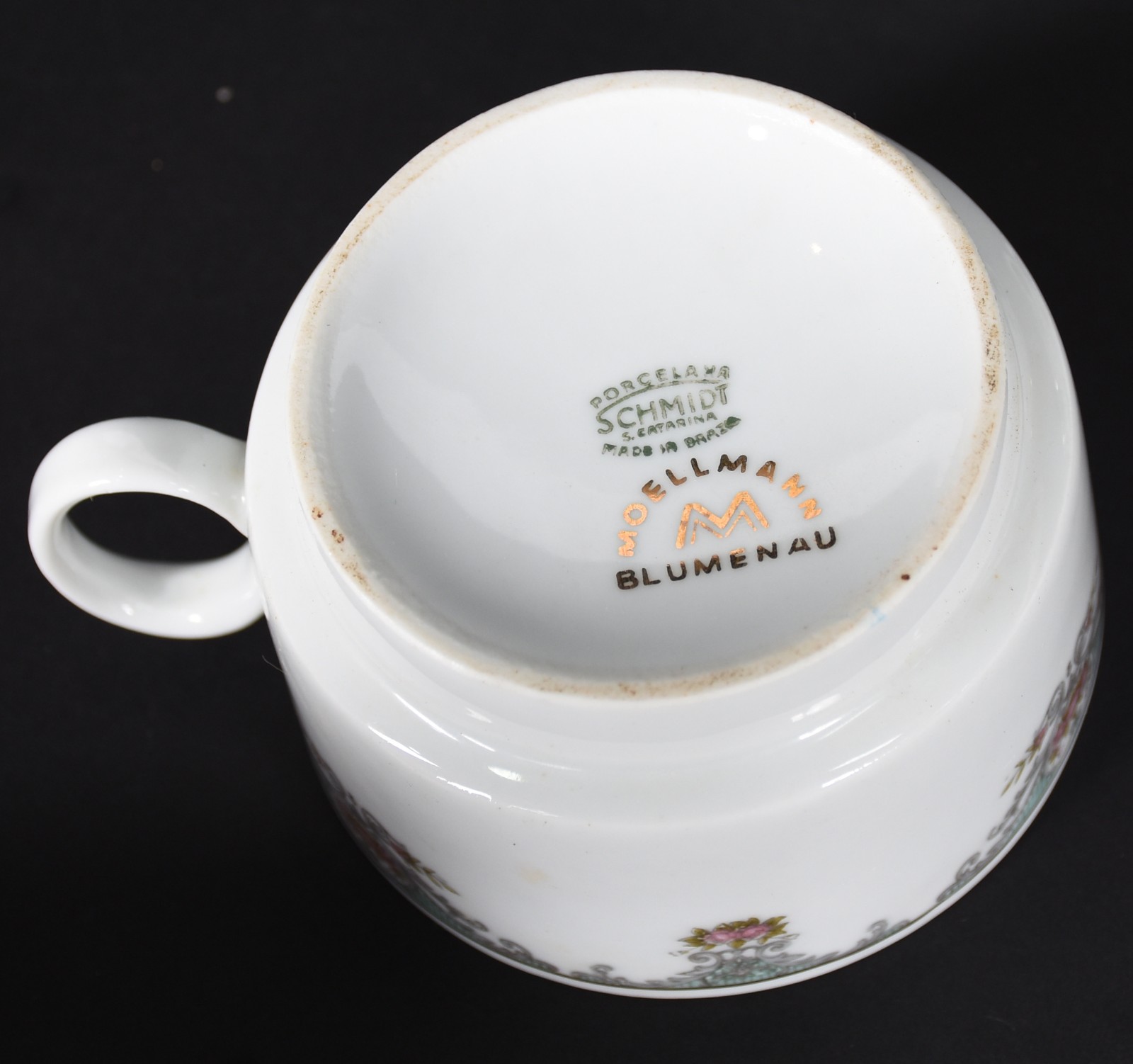 Serviço de café de porcelana Schmidt composto de 7 xícaras com pires... - foto 3 de 3