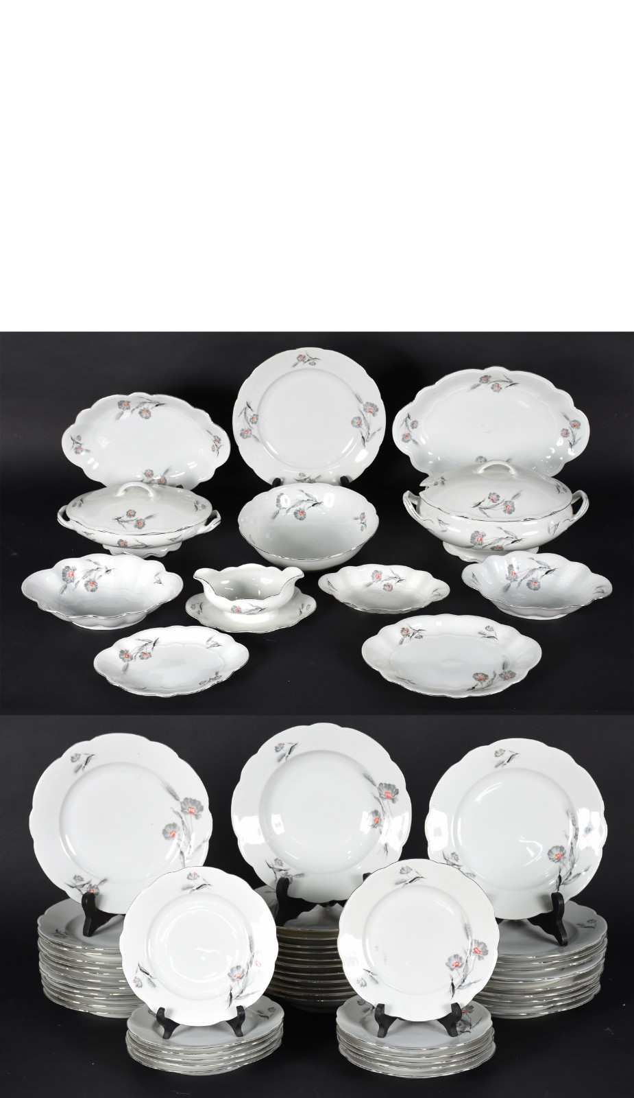 Aparelho de jantar de porcelana tcheca decorada com flores em cinza e... - foto 1 de 5