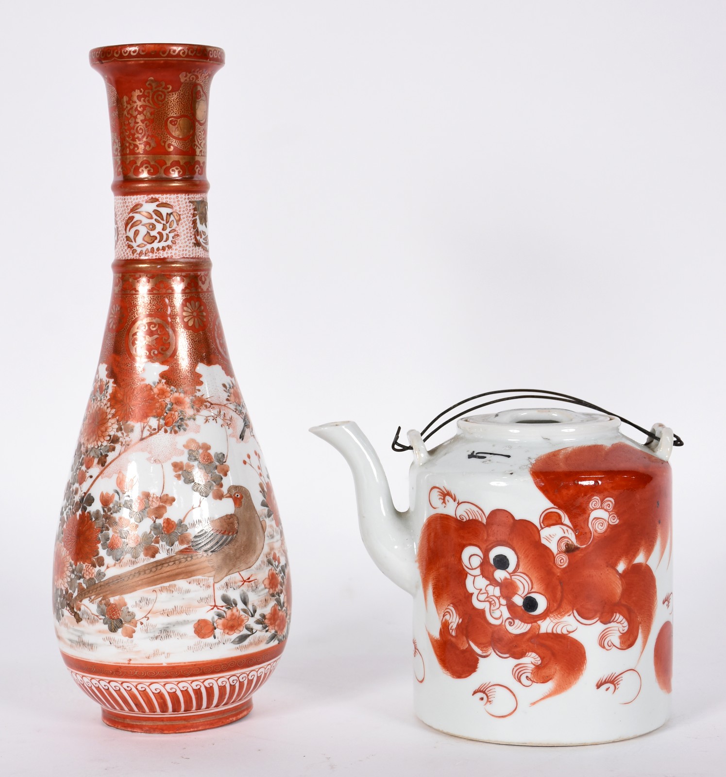 Vaso e leiteira de porcelana oriental policromada. - foto 1 de 7