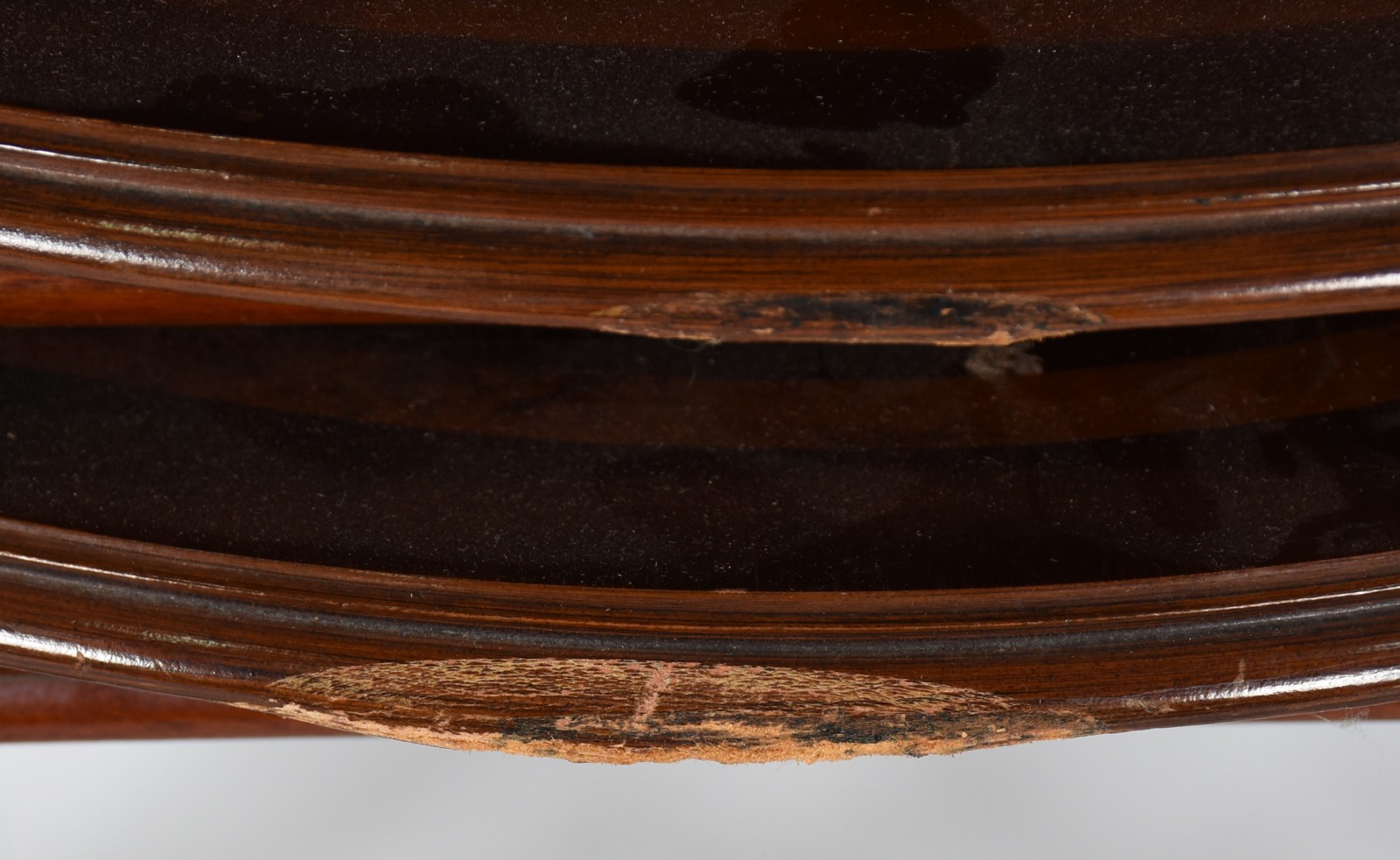 Mesa ninho de madeira nobre com 3 peças encaixadas. - foto 3 de 5