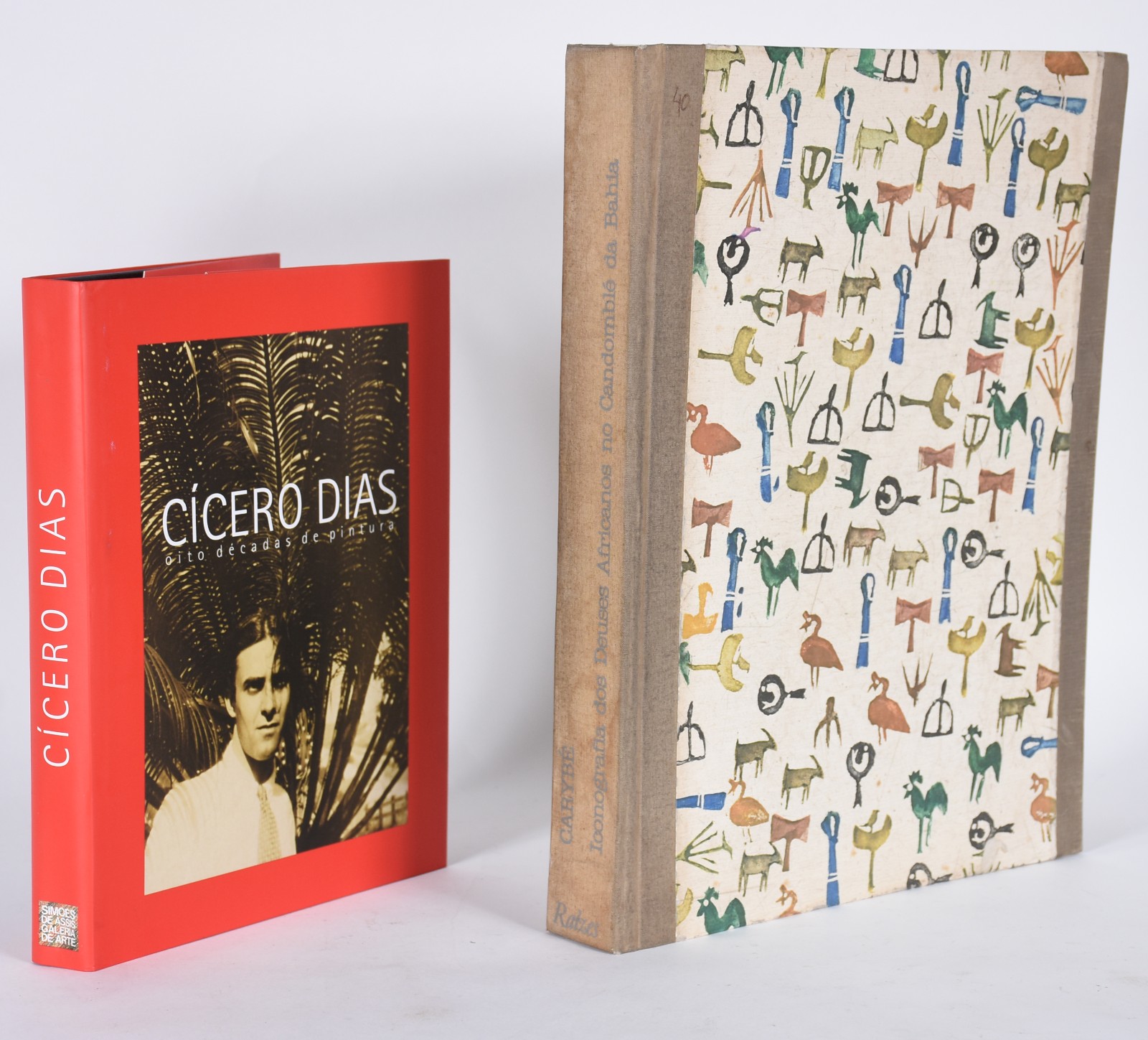 Dois livros: A) Carybé -Iconografia Deuses Africanos no candomblé da... - foto 1 de 6