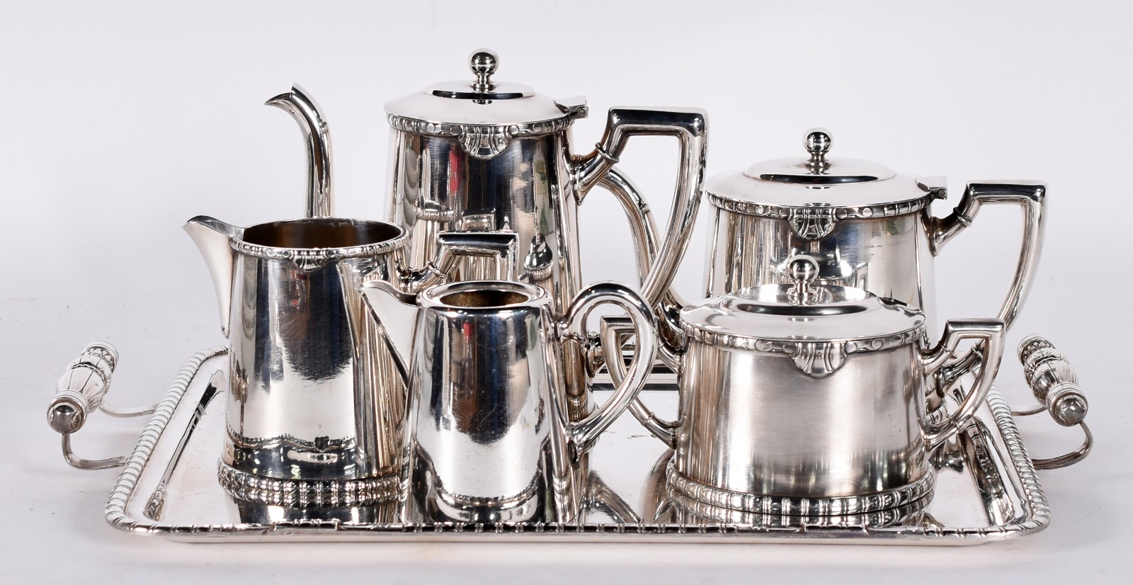 Baixela para chá e café de metal prateado, composto de tres bules (o... - foto 1 de 5