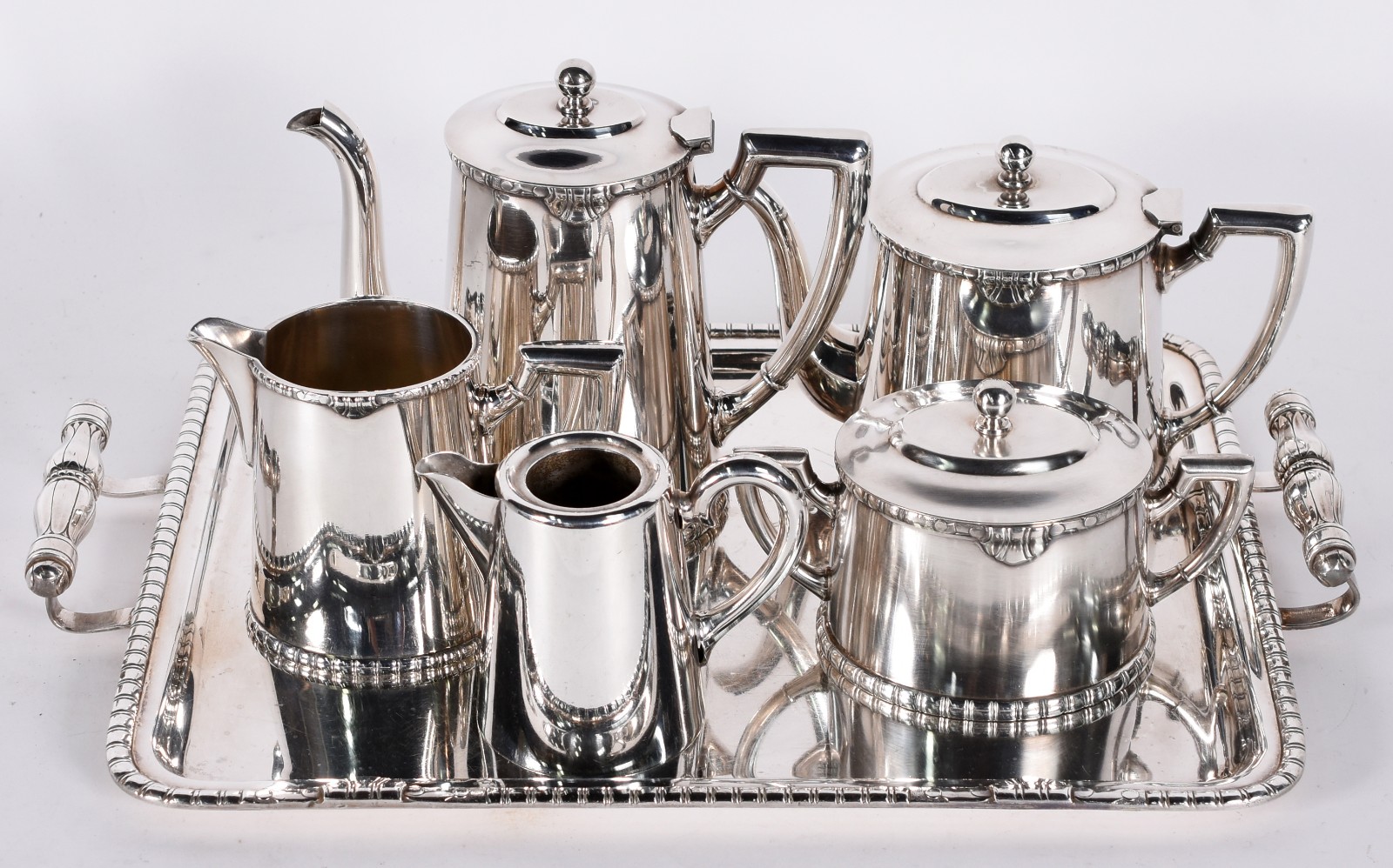 Baixela para chá e café de metal prateado, composto de tres bules (o... - foto 2 de 5