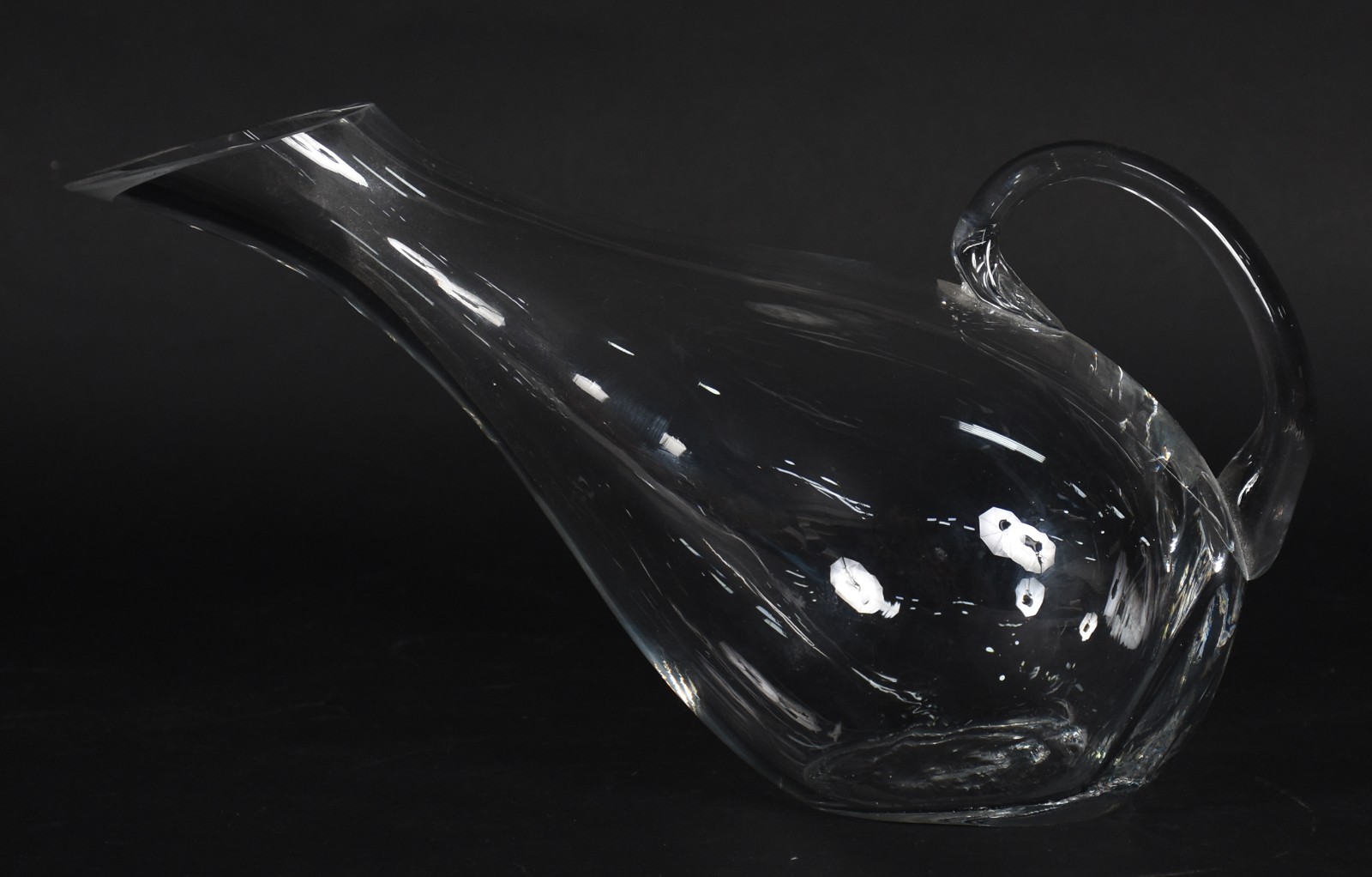 Decanteur para vinho com alça de cristal. - foto 1 de 4