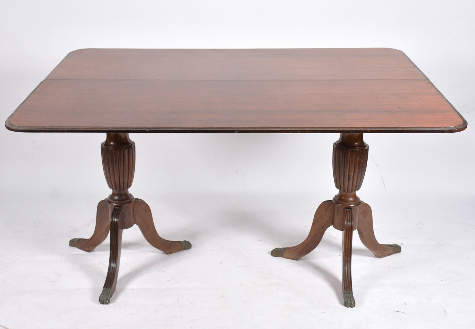 Mesa console de madeira nobre, duas gavetas, tampo dobrável, base em... - foto 4 de 6