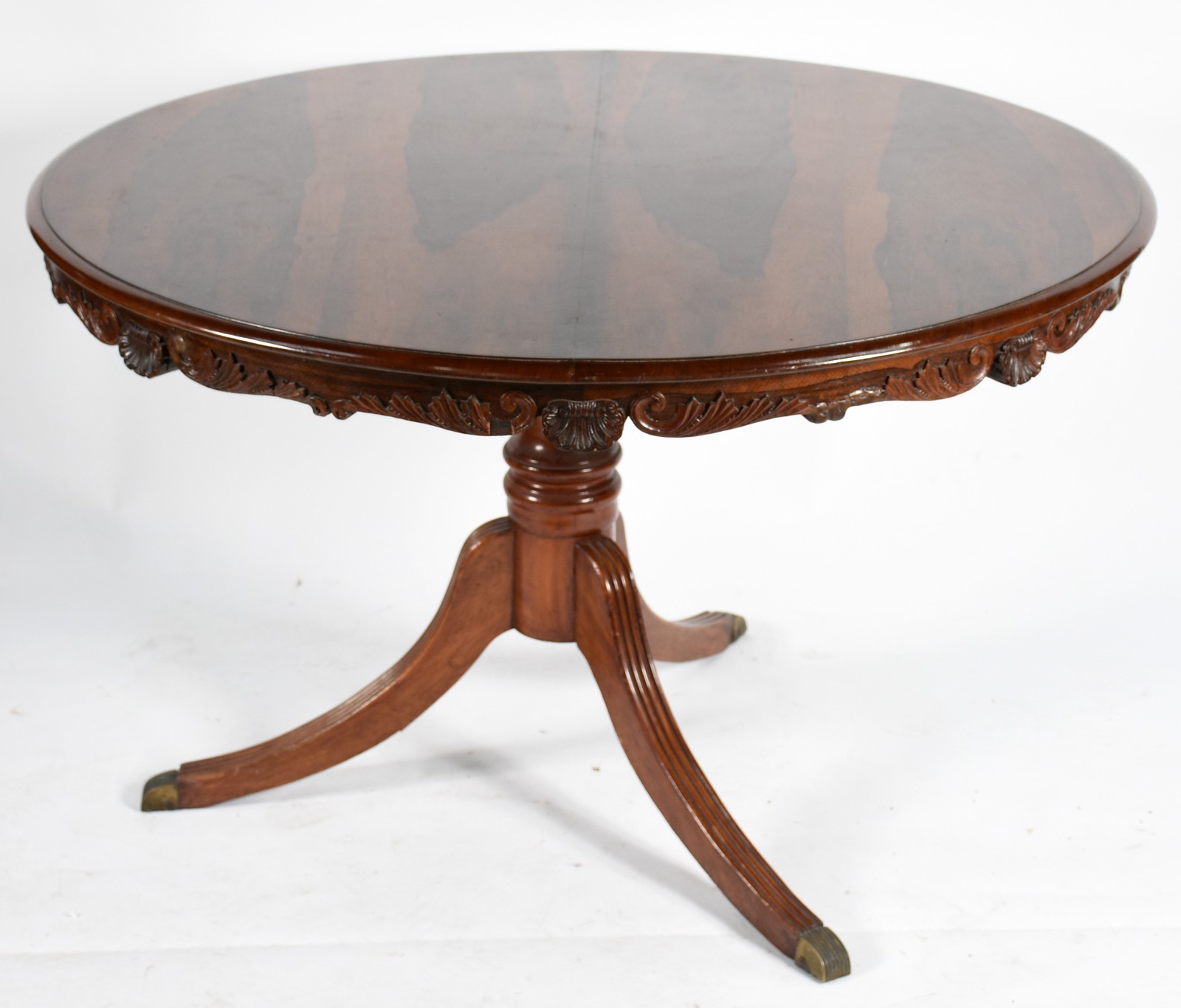 Mesa de jantar de madeira nobre feitio redondo com 4 cadeiras de... - foto 4 de 11