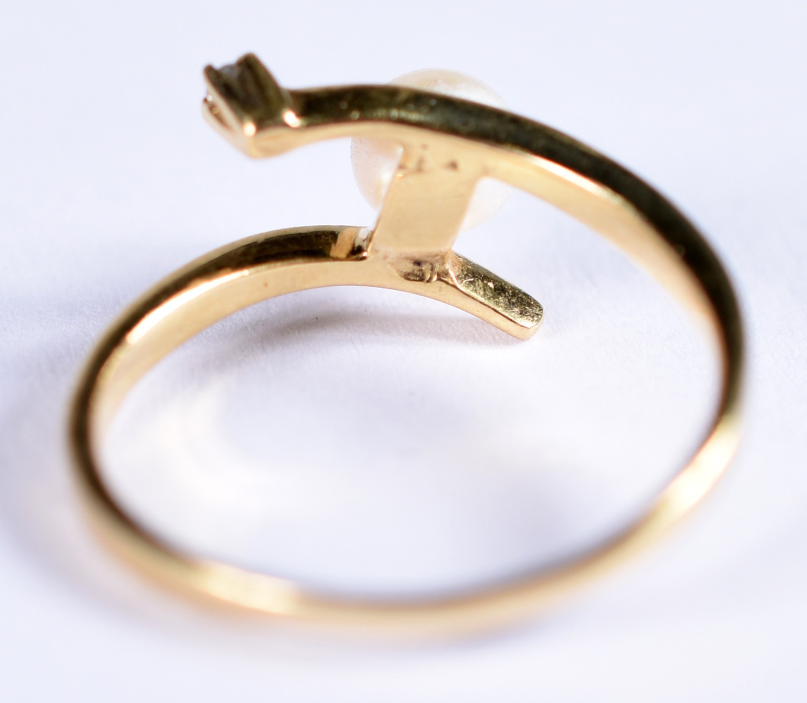 Anel de ouro 18 k com perola e 1 brilhante, aro 17 (Por motivos de... - foto 3 de 3