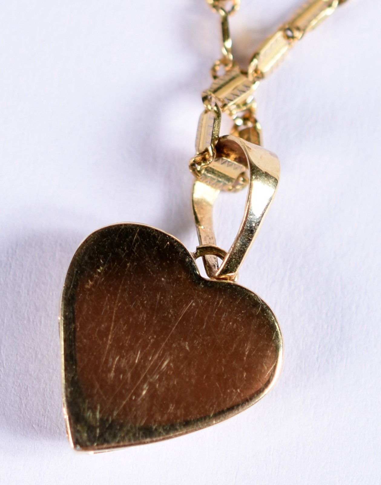 Pulseira de ouro contraste 750 e pingente com brilhante (Por motivos... - foto 3 de 4