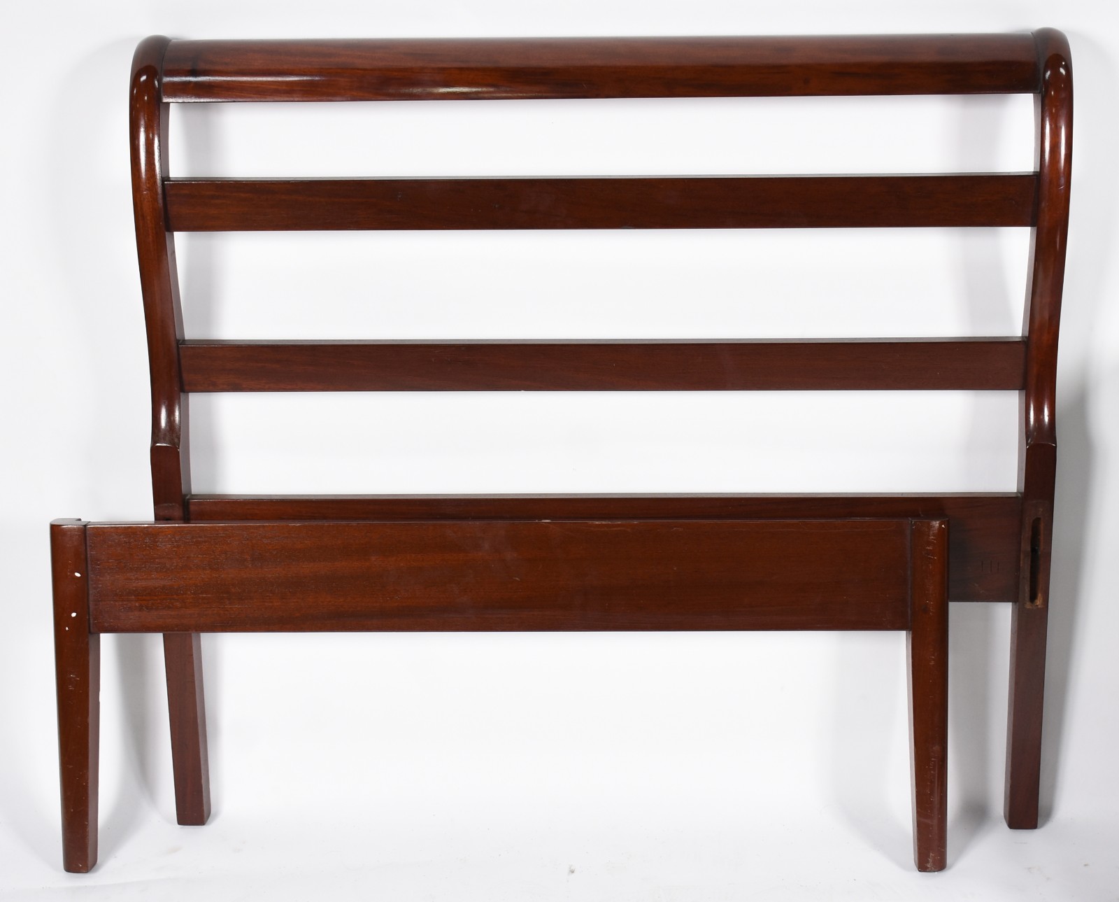 Conjunto de cama de solteiro de madeira nobre com mesinha de... - foto 3 de 4