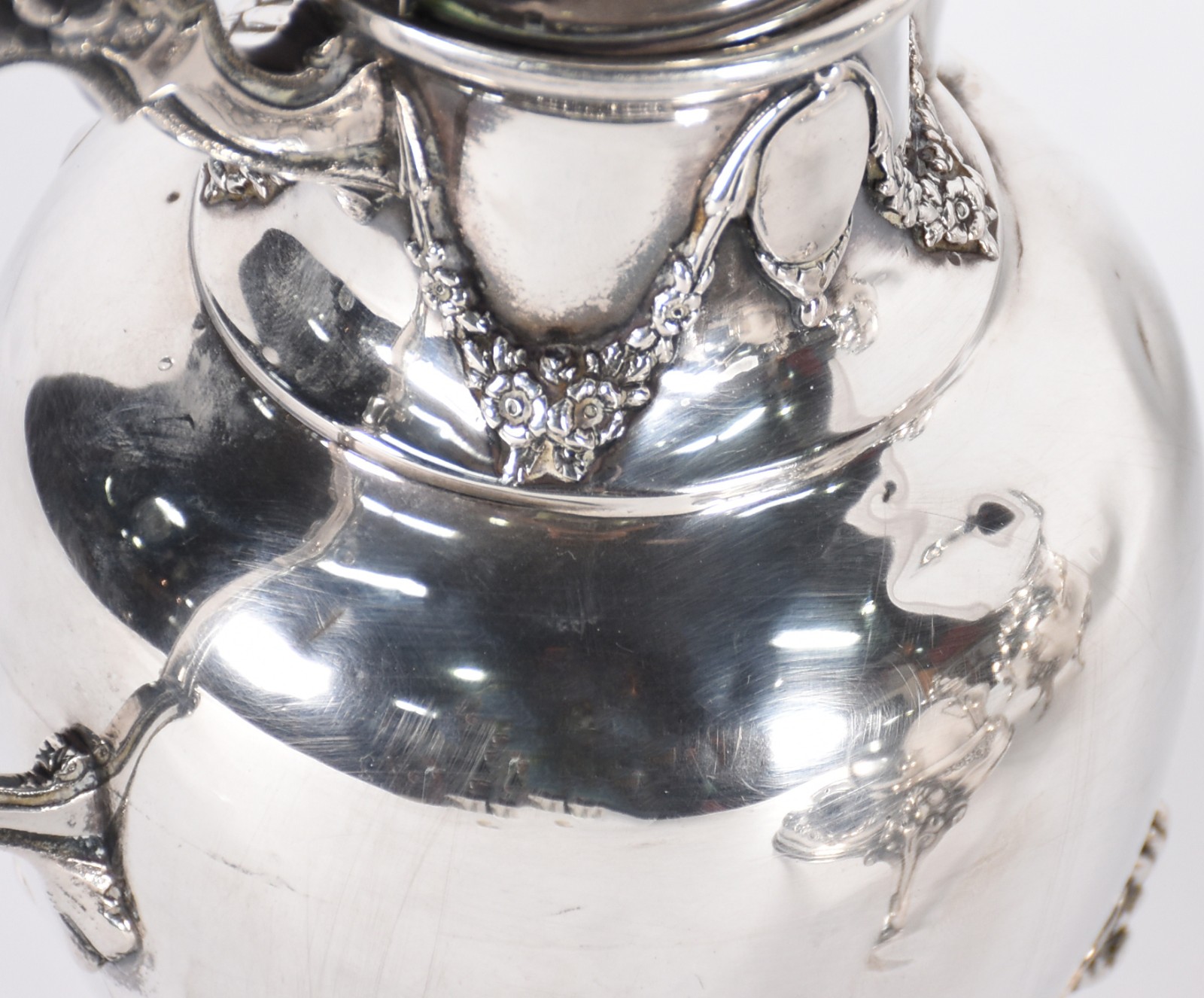 Elegante baixela de prata europeia contrastada, para chá e café... - foto 4 de 8