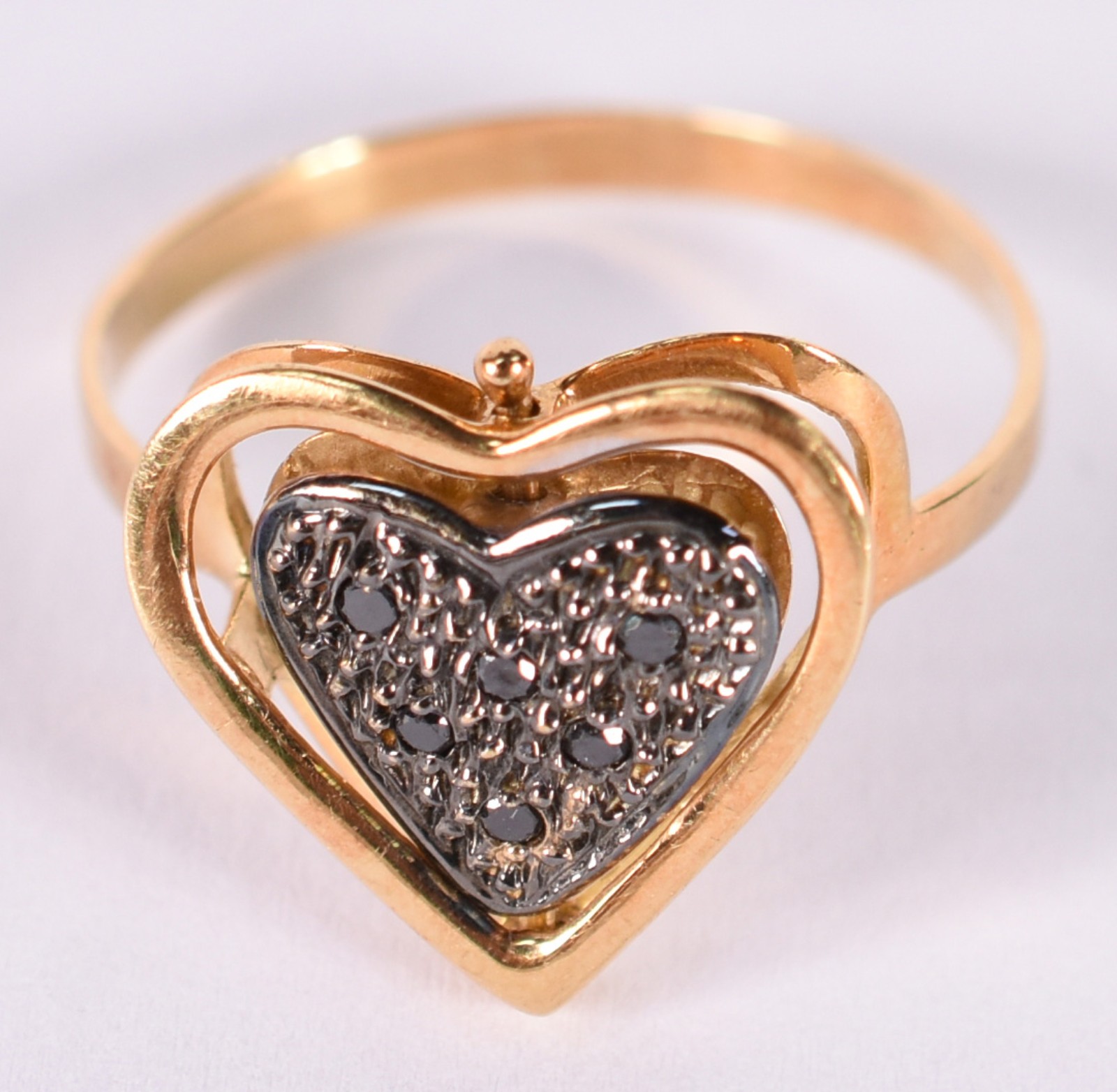 Anel de ouro feitio coração double face lado com diamantes negros... - foto 4 de 6