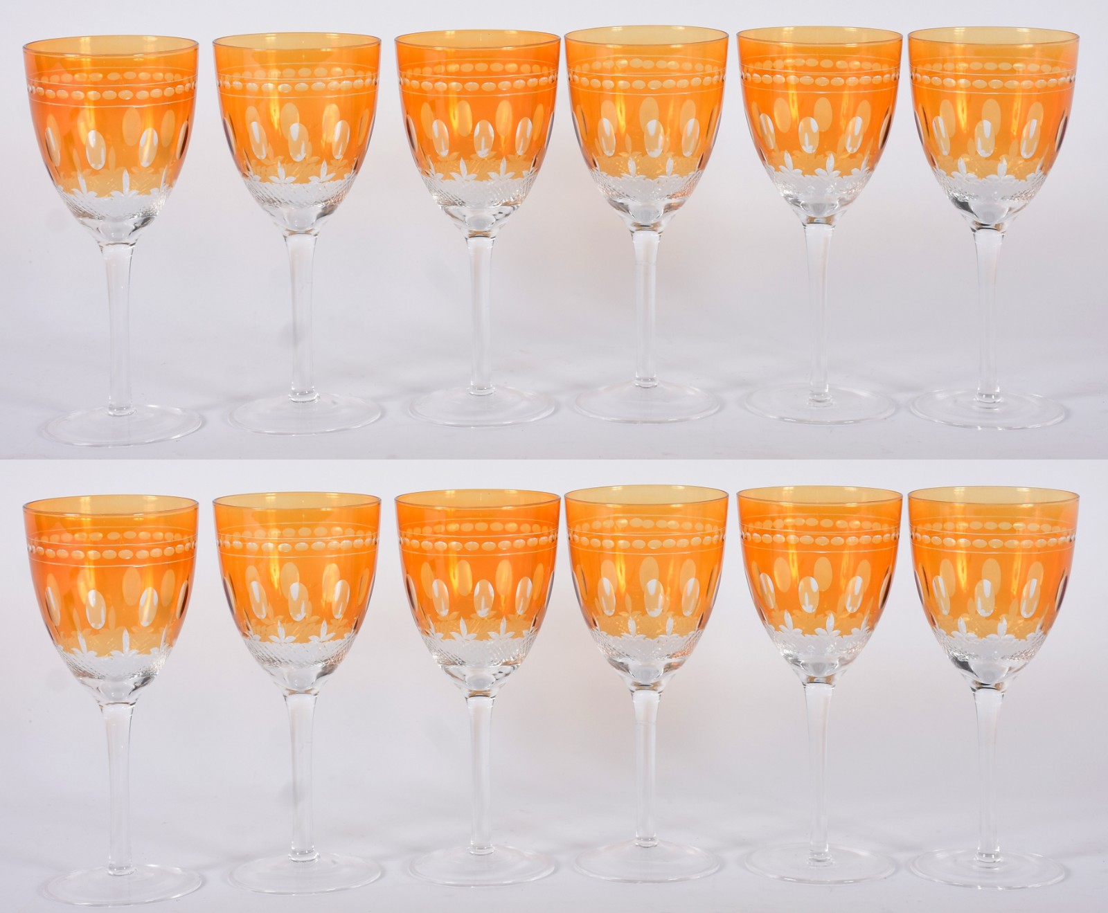 Doze taças para vinho em demi cristal doublé lapidado na cor laranja. - foto 1 de 5